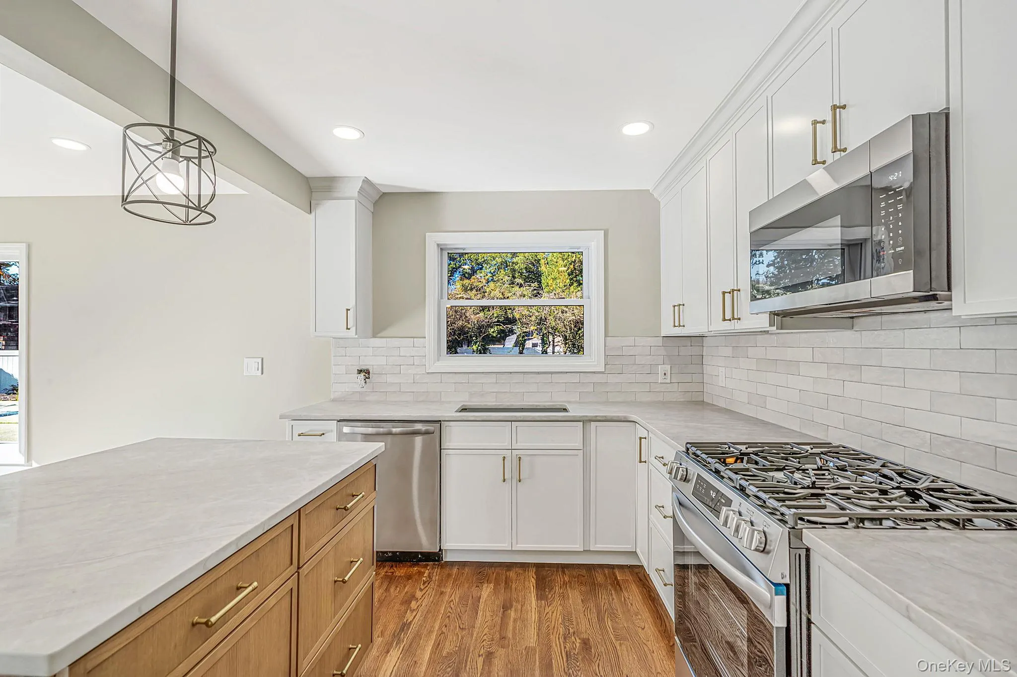 84 Empress Pines Drive, Smithtown, NY, 4 Bedrooms Bedrooms, 11 Rooms Rooms,2 BathroomsBathrooms,Residential,For Rent,Empress Pines,0,1060781 84 Empress Pines Drive, Smithtown, NY, 4 Bedrooms Bedrooms, 11 Rooms Rooms,2 BathroomsBathrooms,Residential,For Rent,Empress Pines,0,1060781