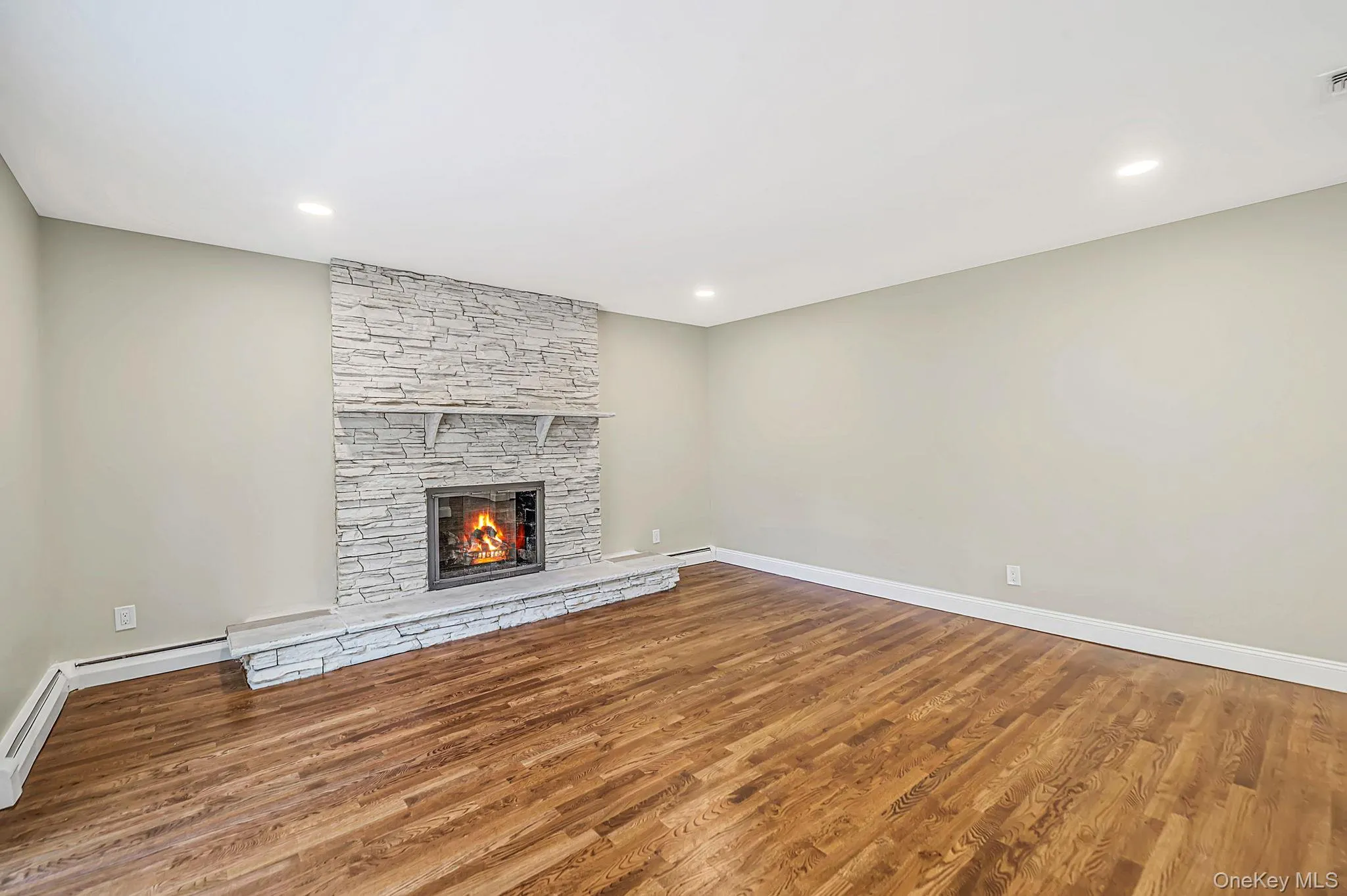 84 Empress Pines Drive, Smithtown, NY, 4 Bedrooms Bedrooms, 11 Rooms Rooms,2 BathroomsBathrooms,Residential,For Rent,Empress Pines,0,1060781 84 Empress Pines Drive, Smithtown, NY, 4 Bedrooms Bedrooms, 11 Rooms Rooms,2 BathroomsBathrooms,Residential,For Rent,Empress Pines,0,1060781