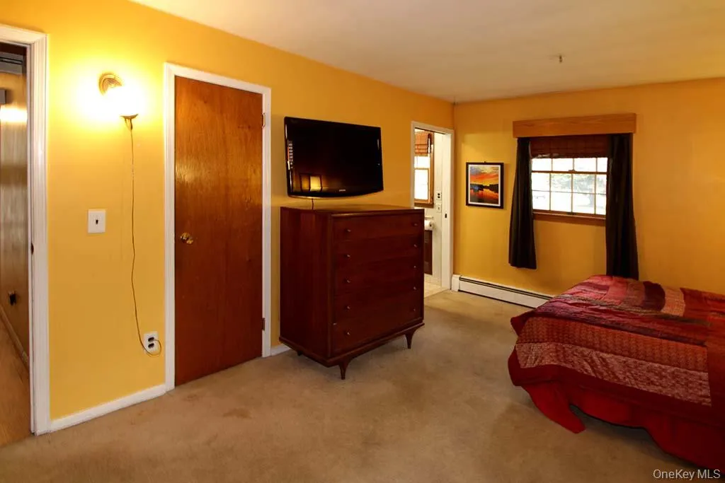 16 Argyle Place, Smithtown, NY, 4 Bedrooms Bedrooms, 9 Rooms Rooms,3 BathroomsBathrooms,Residential,For Rent,Argyle,0,1060784 16 Argyle Place, Smithtown, NY, 4 Bedrooms Bedrooms, 9 Rooms Rooms,3 BathroomsBathrooms,Residential,For Rent,Argyle,0,1060784