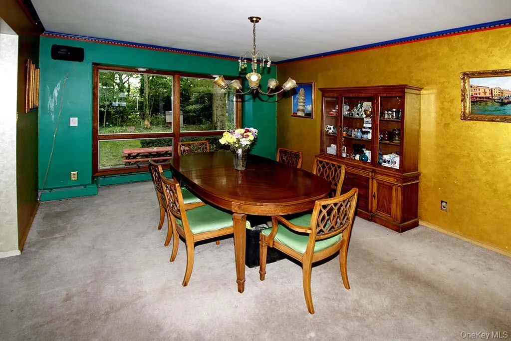 16 Argyle Place, Smithtown, NY, 4 Bedrooms Bedrooms, 9 Rooms Rooms,3 BathroomsBathrooms,Residential,For Rent,Argyle,0,1060784 16 Argyle Place, Smithtown, NY, 4 Bedrooms Bedrooms, 9 Rooms Rooms,3 BathroomsBathrooms,Residential,For Rent,Argyle,0,1060784
