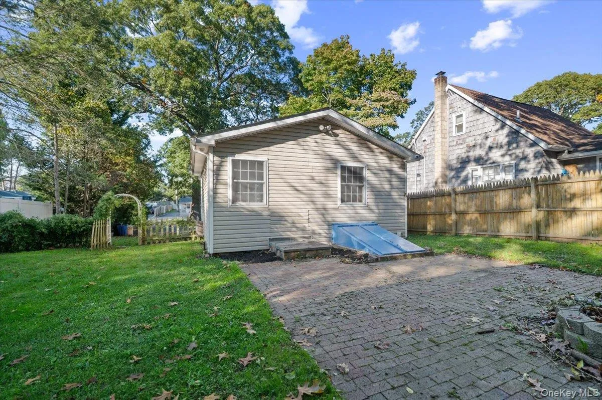 30 Ormond Avenue, Brookhaven, NY, 2 Bedrooms Bedrooms, 4 Rooms Rooms,1 BathroomBathrooms,Residential,For Rent,Ormond,0,1060785 30 Ormond Avenue, Brookhaven, NY, 2 Bedrooms Bedrooms, 4 Rooms Rooms,1 BathroomBathrooms,Residential,For Rent,Ormond,0,1060785