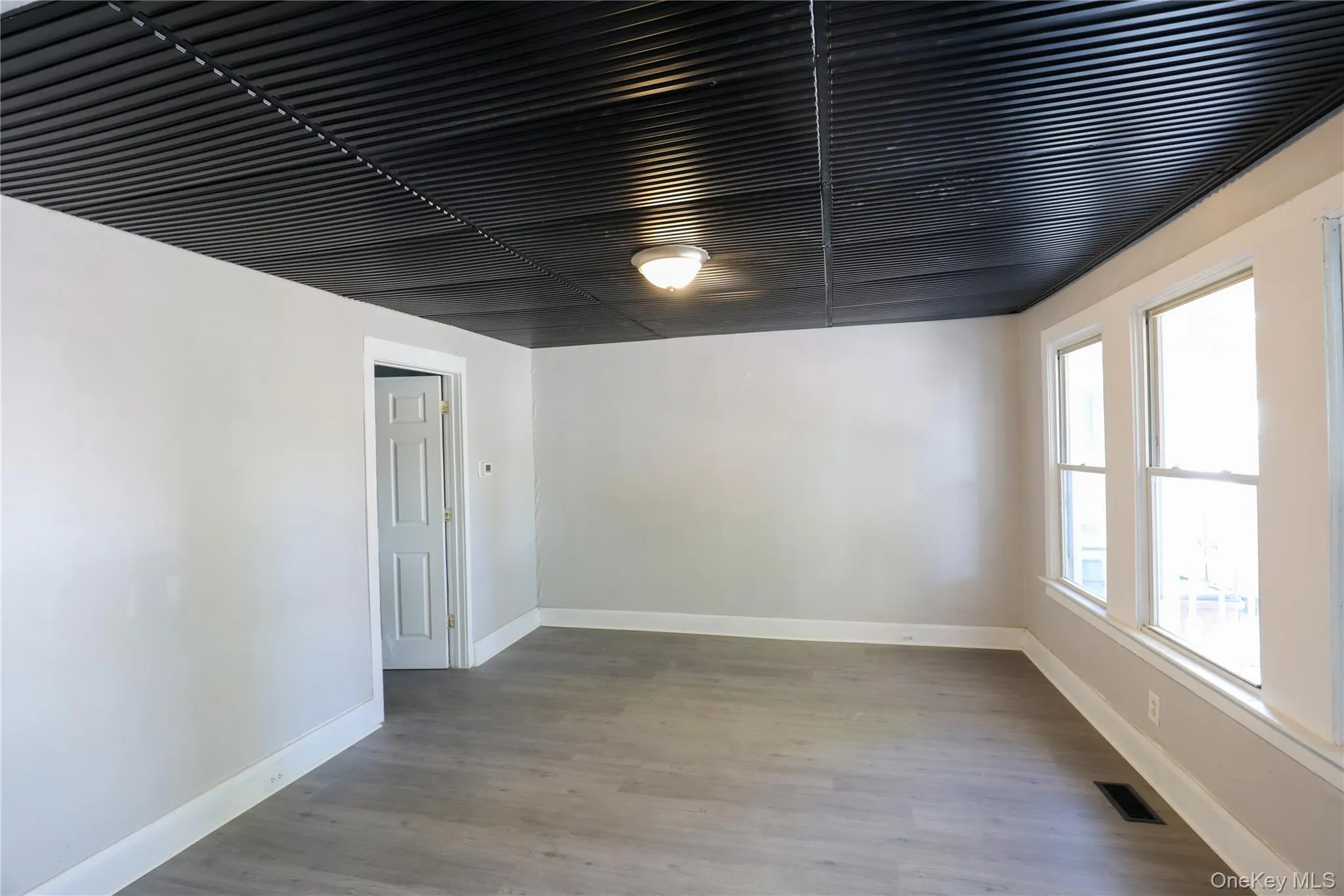 70 Van Deusen Street, Kingston, NY, 4 Bedrooms Bedrooms, 5 Rooms Rooms,1 BathroomBathrooms,Residential,For Rent,Van Deusen,0,1060786 70 Van Deusen Street, Kingston, NY, 4 Bedrooms Bedrooms, 5 Rooms Rooms,1 BathroomBathrooms,Residential,For Rent,Van Deusen,0,1060786
