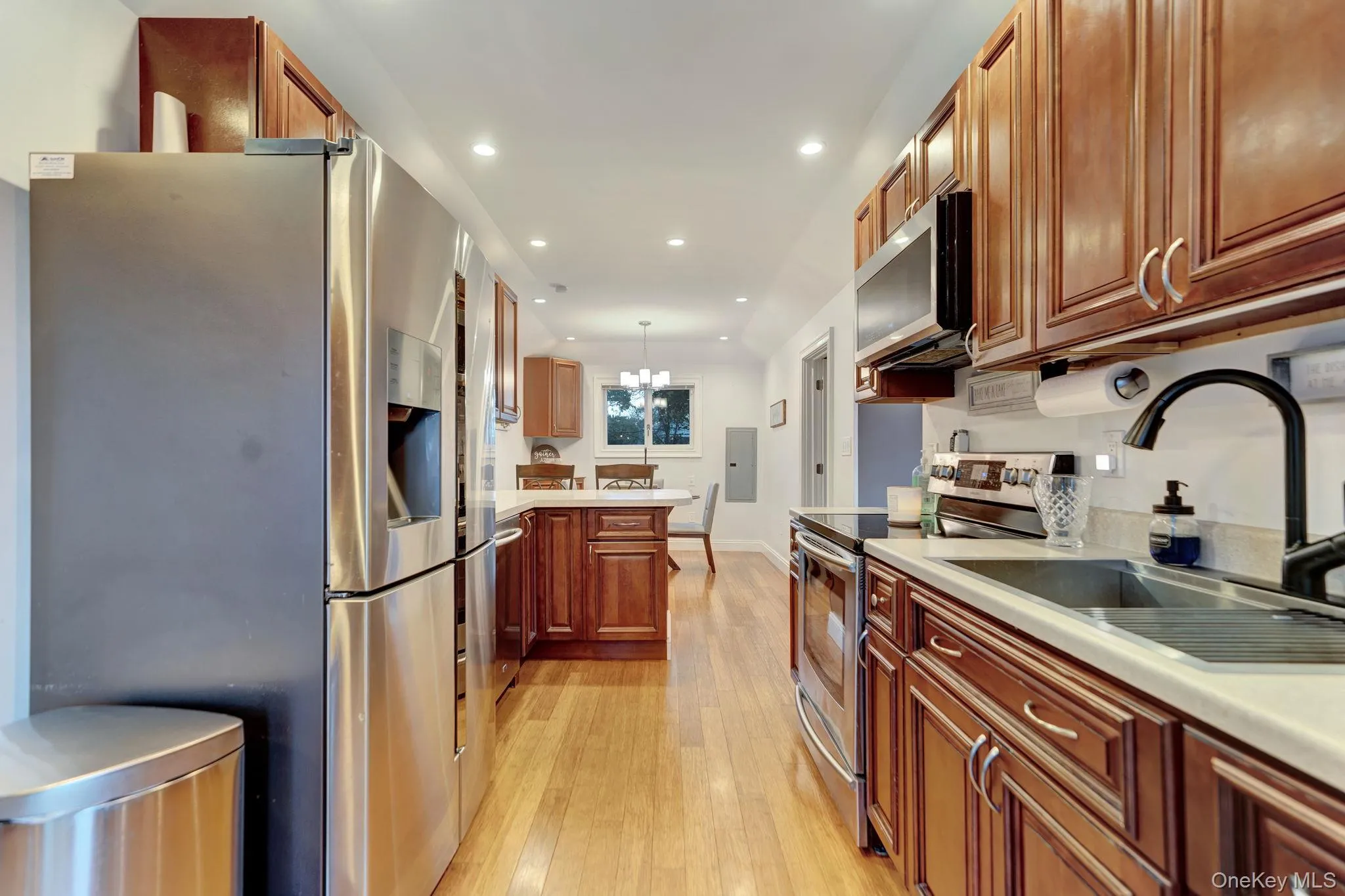629 East Drive, Babylon, NY, 3 Bedrooms Bedrooms, 6 Rooms Rooms,1 BathroomBathrooms,Residential,For Rent,East,0,1060790 629 East Drive, Babylon, NY, 3 Bedrooms Bedrooms, 6 Rooms Rooms,1 BathroomBathrooms,Residential,For Rent,East,0,1060790