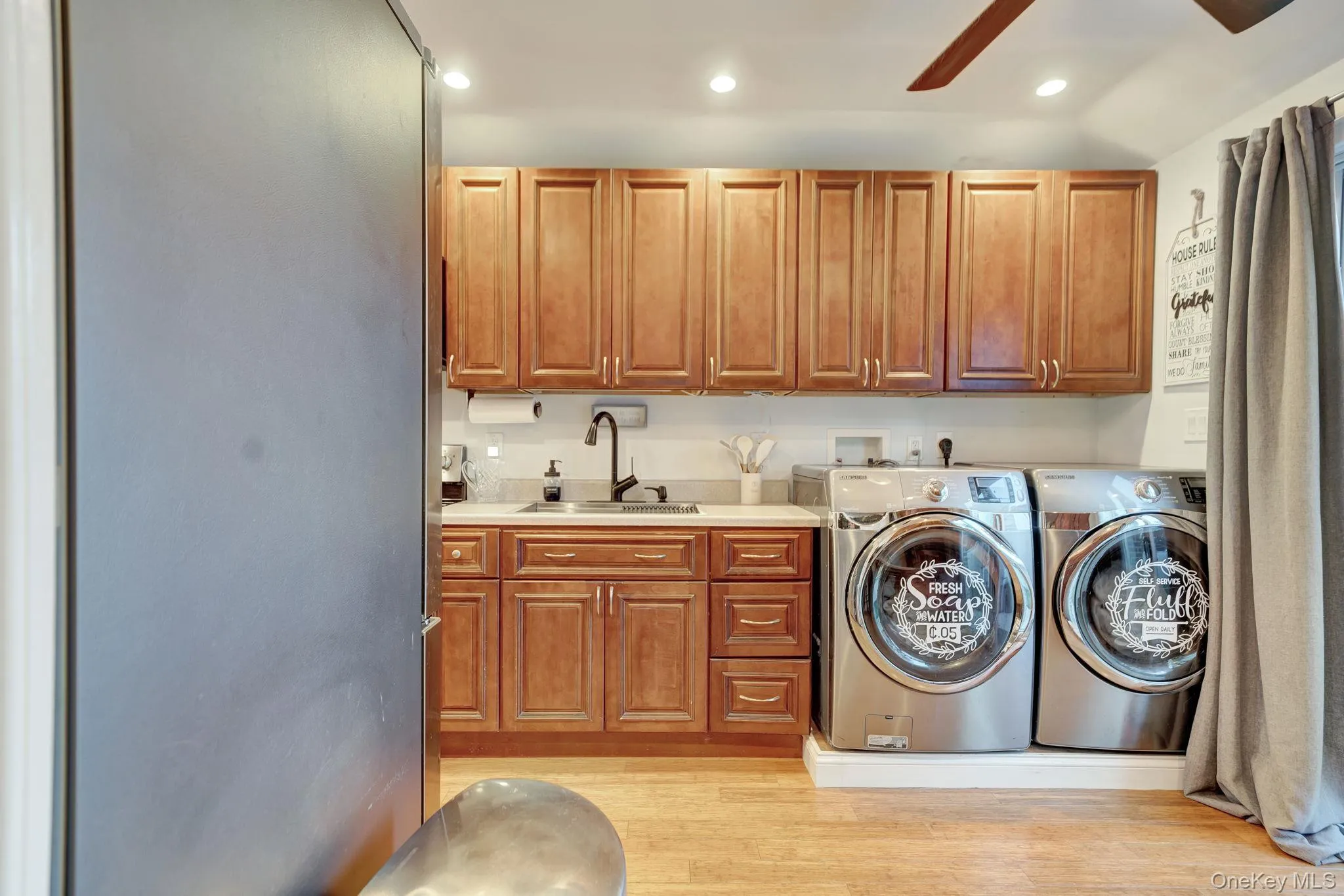 629 East Drive, Babylon, NY, 3 Bedrooms Bedrooms, 6 Rooms Rooms,1 BathroomBathrooms,Residential,For Rent,East,0,1060790 629 East Drive, Babylon, NY, 3 Bedrooms Bedrooms, 6 Rooms Rooms,1 BathroomBathrooms,Residential,For Rent,East,0,1060790