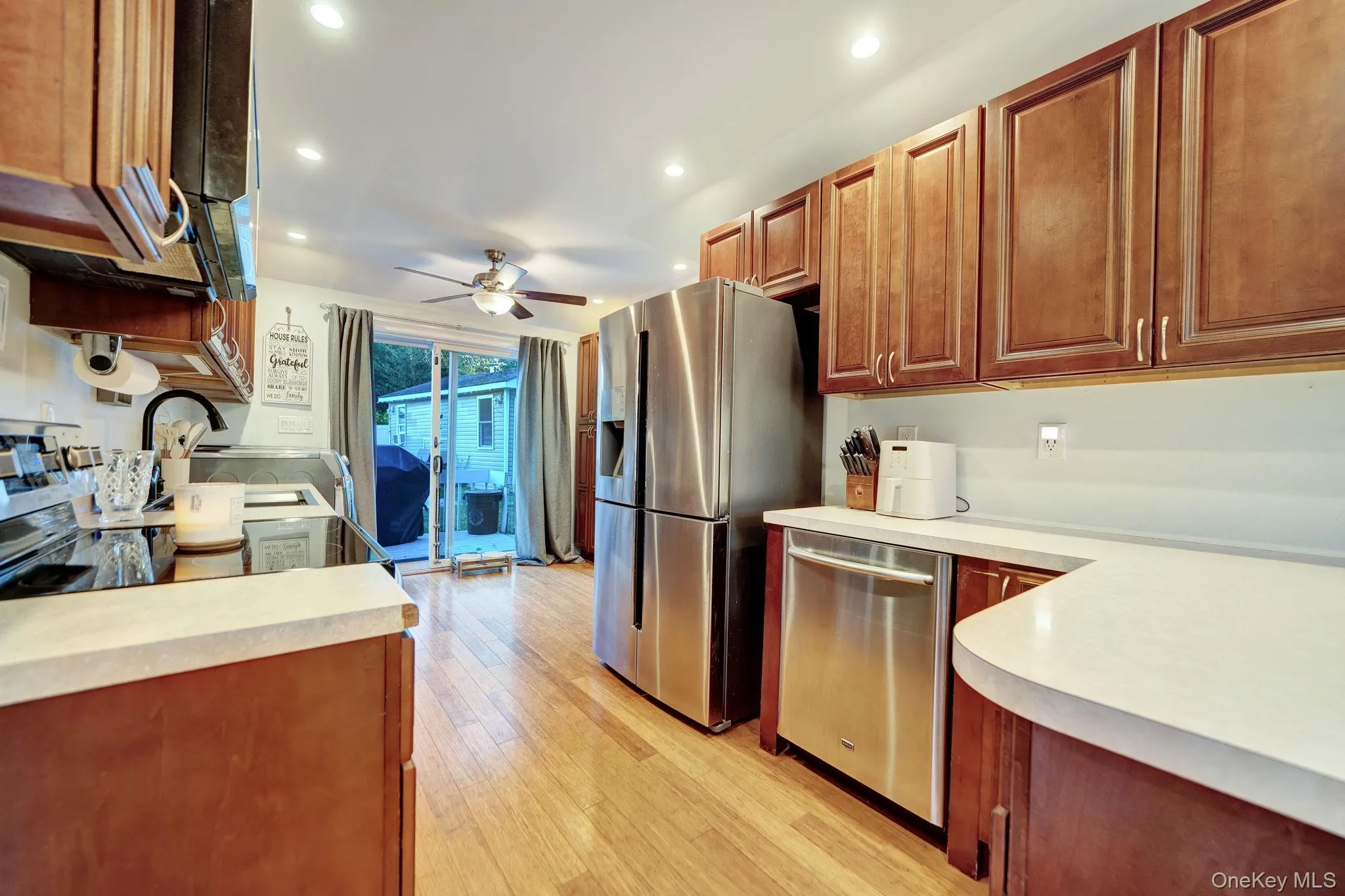 629 East Drive, Babylon, NY, 3 Bedrooms Bedrooms, 6 Rooms Rooms,1 BathroomBathrooms,Residential,For Rent,East,0,1060790 629 East Drive, Babylon, NY, 3 Bedrooms Bedrooms, 6 Rooms Rooms,1 BathroomBathrooms,Residential,For Rent,East,0,1060790