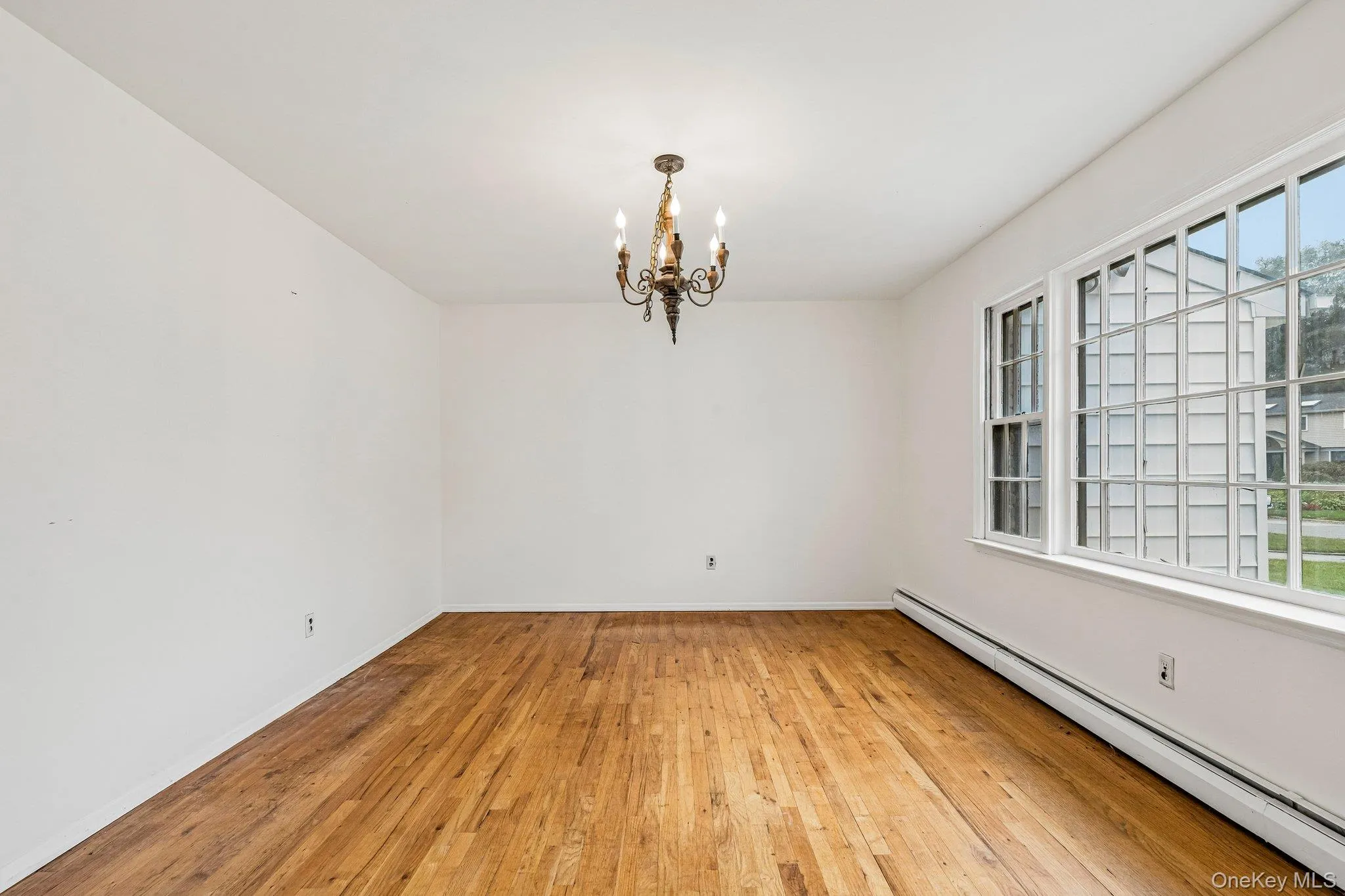 5 Edwin Lane, Huntington, NY, 5 Bedrooms Bedrooms, 9 Rooms Rooms,3 BathroomsBathrooms,Residential,For Rent,Edwin,0,1060792 5 Edwin Lane, Huntington, NY, 5 Bedrooms Bedrooms, 9 Rooms Rooms,3 BathroomsBathrooms,Residential,For Rent,Edwin,0,1060792