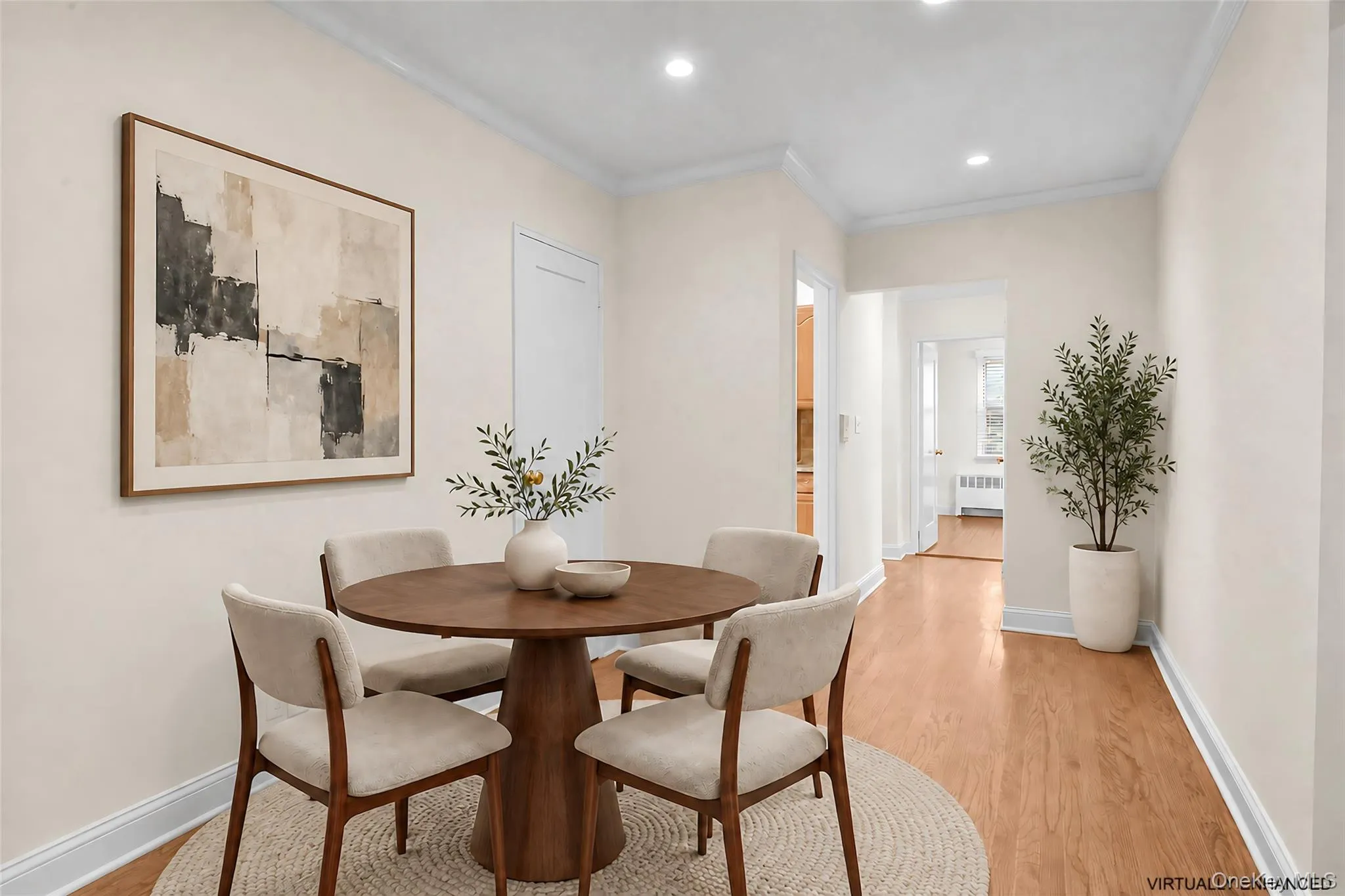 Virtually Staged: Spacious foyer with a dining area and closet. Virtually Staged: Spacious foyer with a dining area and closet.
