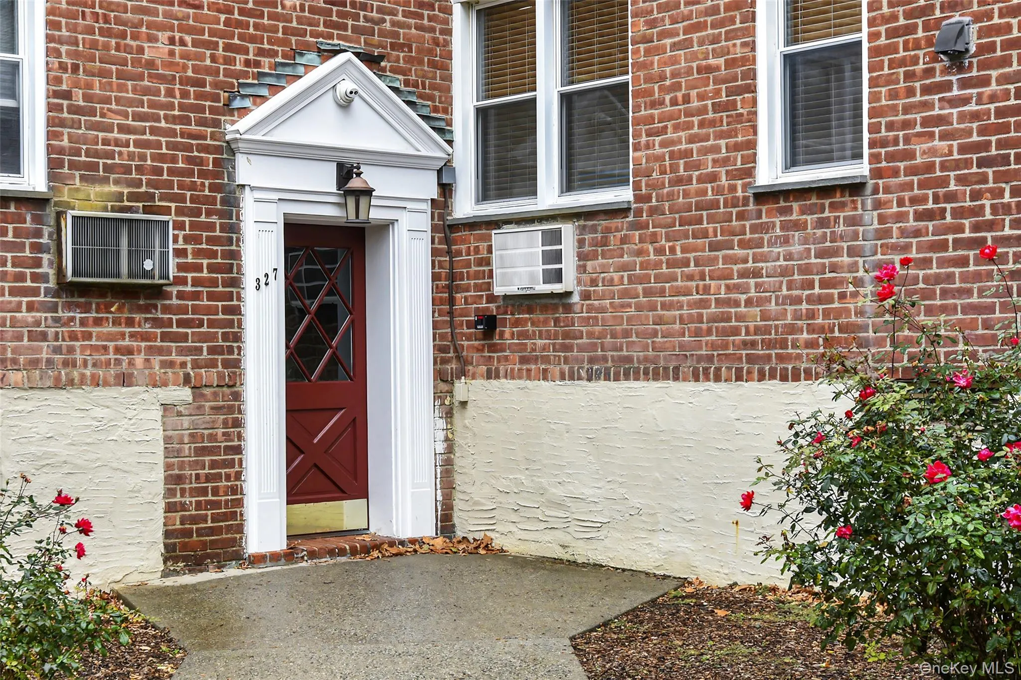 Palmer Terrace Gem in the Heart of Mamaroneck. Palmer Terrace Gem in the Heart of Mamaroneck.