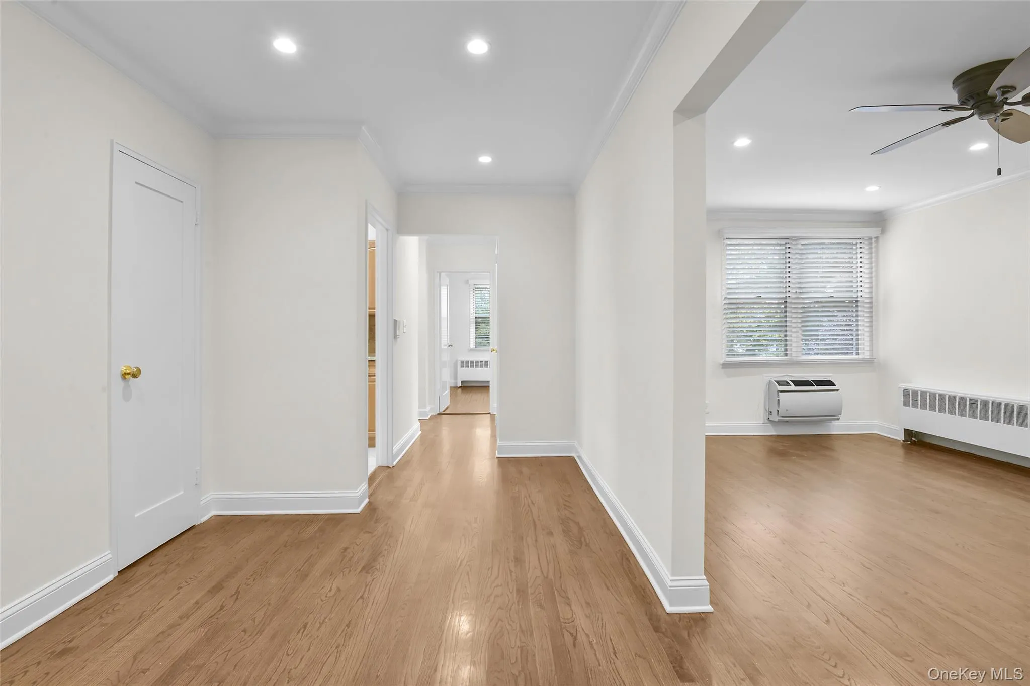 Spacious foyer with a dining area and closet. Spacious foyer with a dining area and closet.