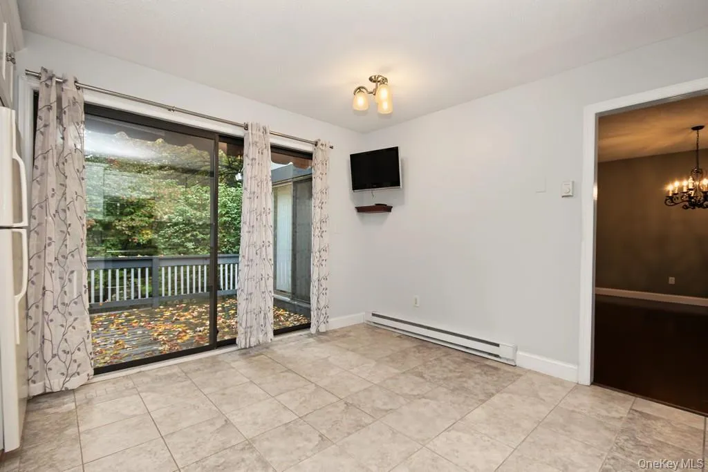 SGD to Deck in Kitchen SGD to Deck in Kitchen