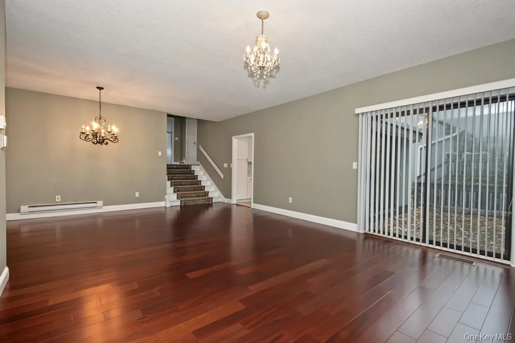 SGD to Deck in Living Room SGD to Deck in Living Room