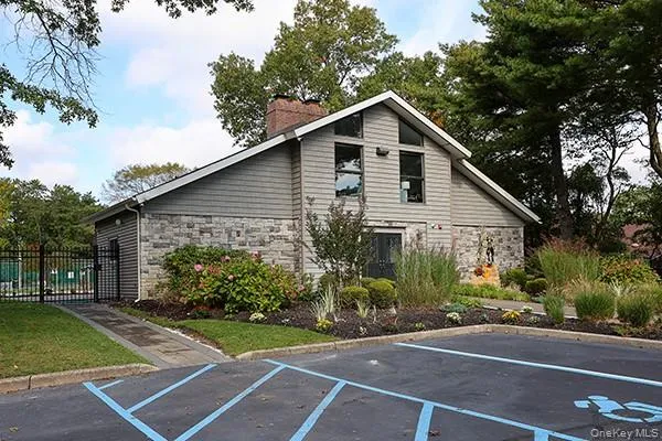 133 Fieldstone Court, Brookhaven, NY, 2 Bedrooms Bedrooms, 5 Rooms Rooms,1 BathroomBathrooms,Residential,For Rent,Fieldstone,0,1060799 133 Fieldstone Court, Brookhaven, NY, 2 Bedrooms Bedrooms, 5 Rooms Rooms,1 BathroomBathrooms,Residential,For Rent,Fieldstone,0,1060799