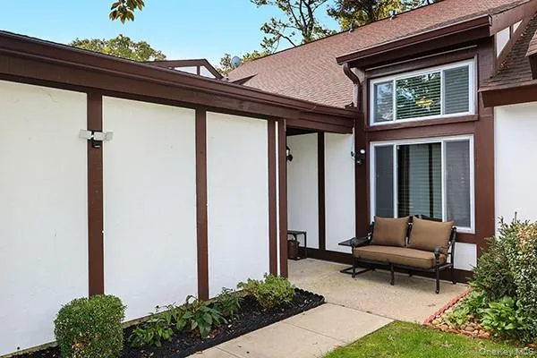 133 Fieldstone Court, Brookhaven, NY, 2 Bedrooms Bedrooms, 5 Rooms Rooms,1 BathroomBathrooms,Residential,For Rent,Fieldstone,0,1060799 133 Fieldstone Court, Brookhaven, NY, 2 Bedrooms Bedrooms, 5 Rooms Rooms,1 BathroomBathrooms,Residential,For Rent,Fieldstone,0,1060799