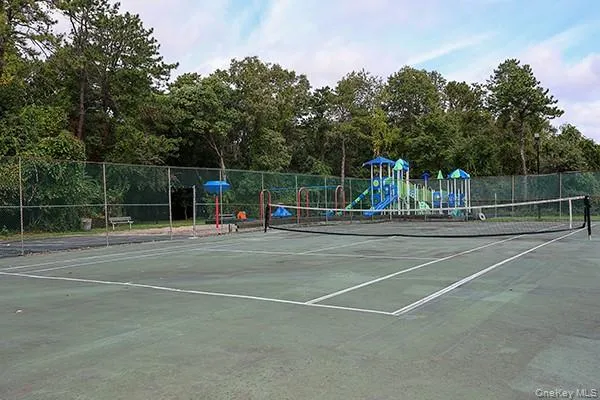 133 Fieldstone Court, Brookhaven, NY, 2 Bedrooms Bedrooms, 5 Rooms Rooms,1 BathroomBathrooms,Residential,For Rent,Fieldstone,0,1060799 133 Fieldstone Court, Brookhaven, NY, 2 Bedrooms Bedrooms, 5 Rooms Rooms,1 BathroomBathrooms,Residential,For Rent,Fieldstone,0,1060799
