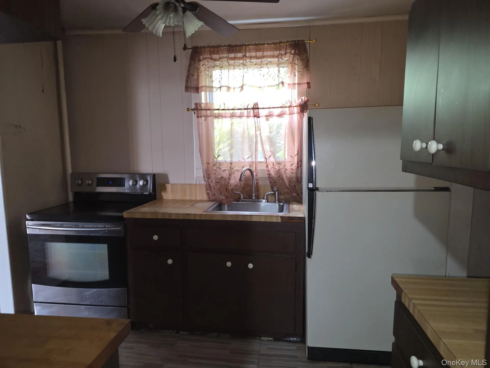 236 Holland Avenue, Hempstead, NY, 3 Bedrooms Bedrooms, 5 Rooms Rooms,1 BathroomBathrooms,Residential,For Rent,Holland,0,1060822 236 Holland Avenue, Hempstead, NY, 3 Bedrooms Bedrooms, 5 Rooms Rooms,1 BathroomBathrooms,Residential,For Rent,Holland,0,1060822