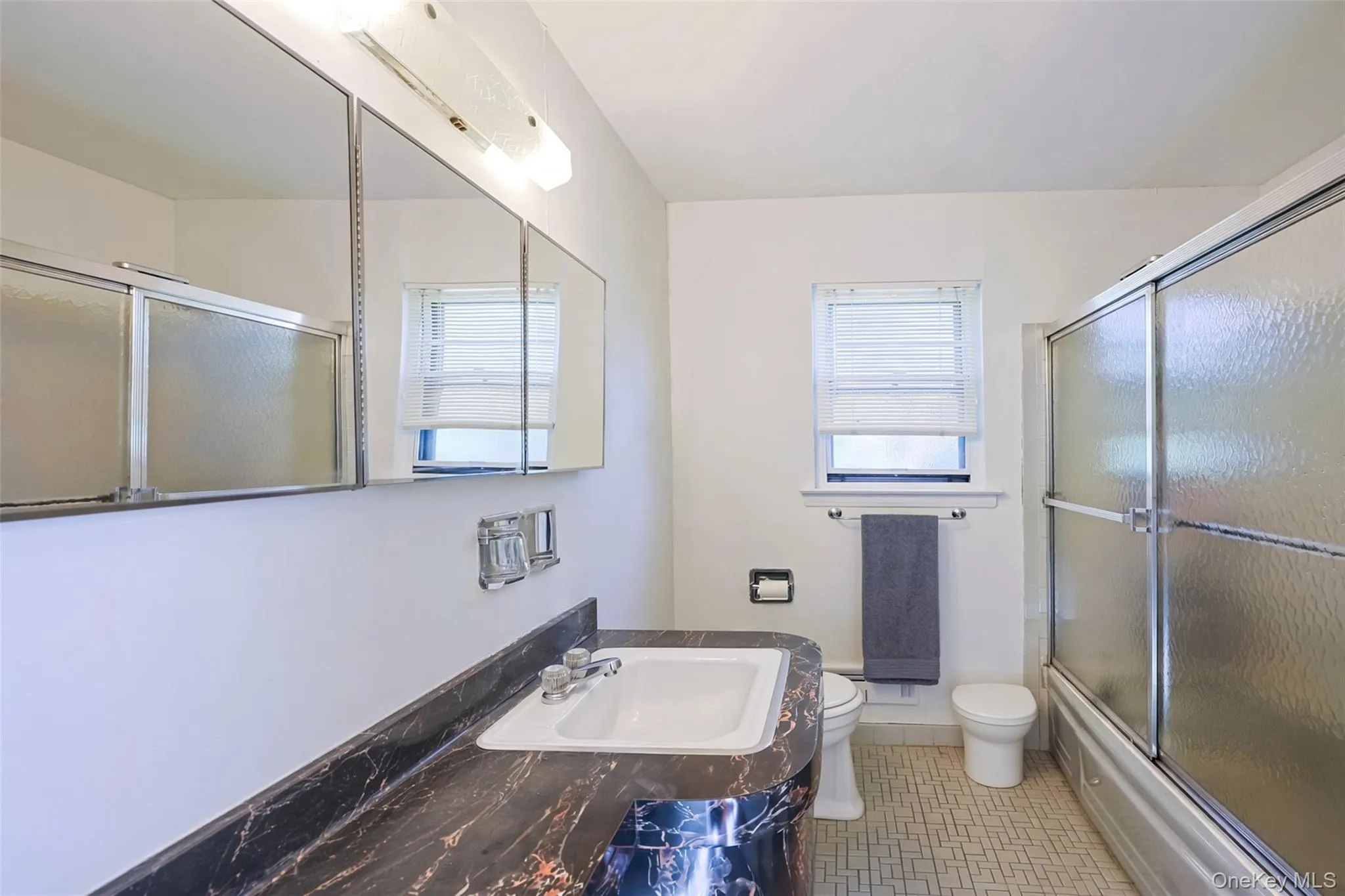 13-11 209th Street, New York, NY, 3 Bedrooms Bedrooms, 9 Rooms Rooms,2 BathroomsBathrooms,Residential,For Rent,209th,0,1060827 13-11 209th Street, New York, NY, 3 Bedrooms Bedrooms, 9 Rooms Rooms,2 BathroomsBathrooms,Residential,For Rent,209th,0,1060827