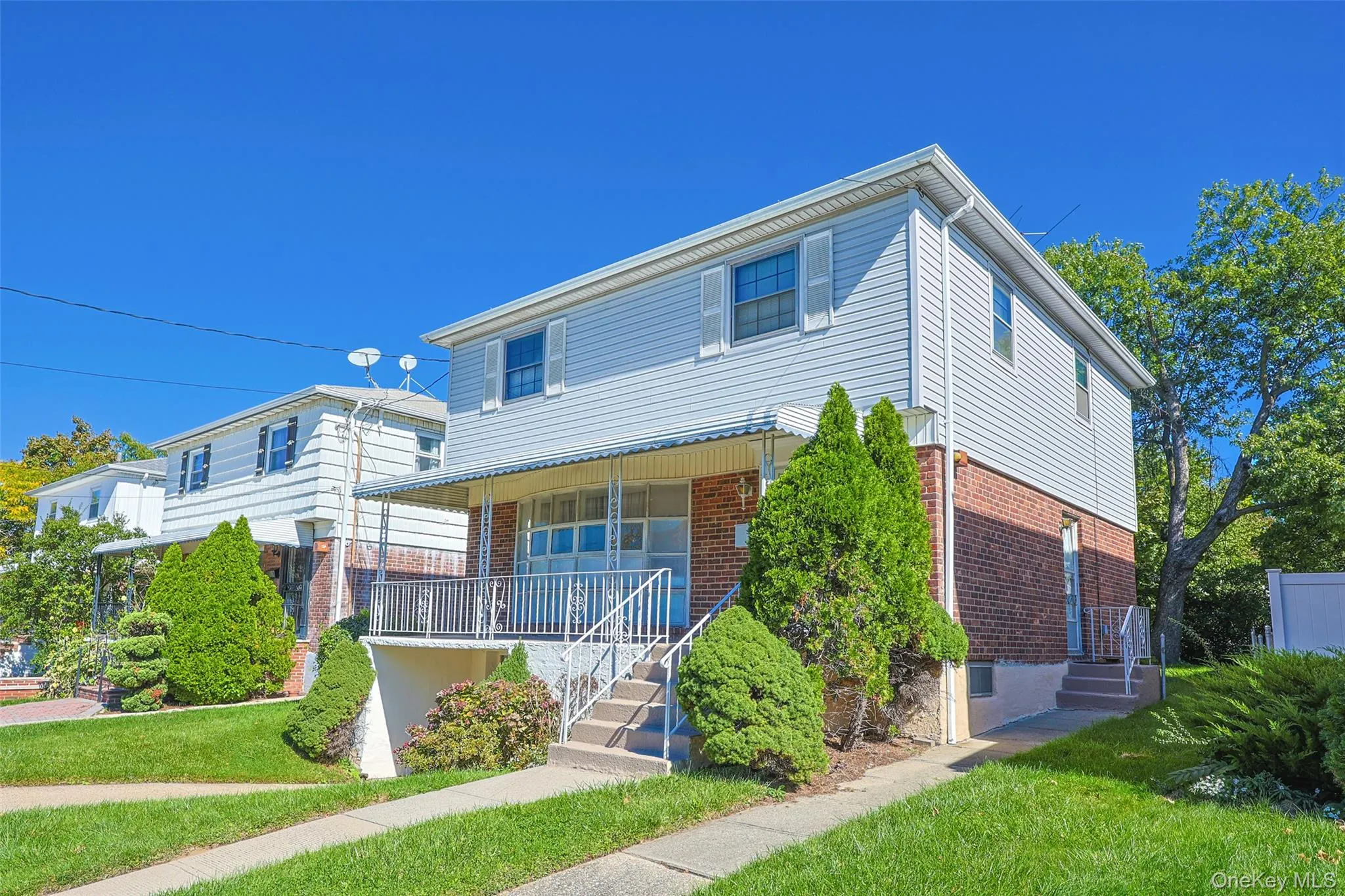 13-11 209th Street, New York, NY, 3 Bedrooms Bedrooms, 9 Rooms Rooms,2 BathroomsBathrooms,Residential,For Rent,209th,0,1060827 13-11 209th Street, New York, NY, 3 Bedrooms Bedrooms, 9 Rooms Rooms,2 BathroomsBathrooms,Residential,For Rent,209th,0,1060827