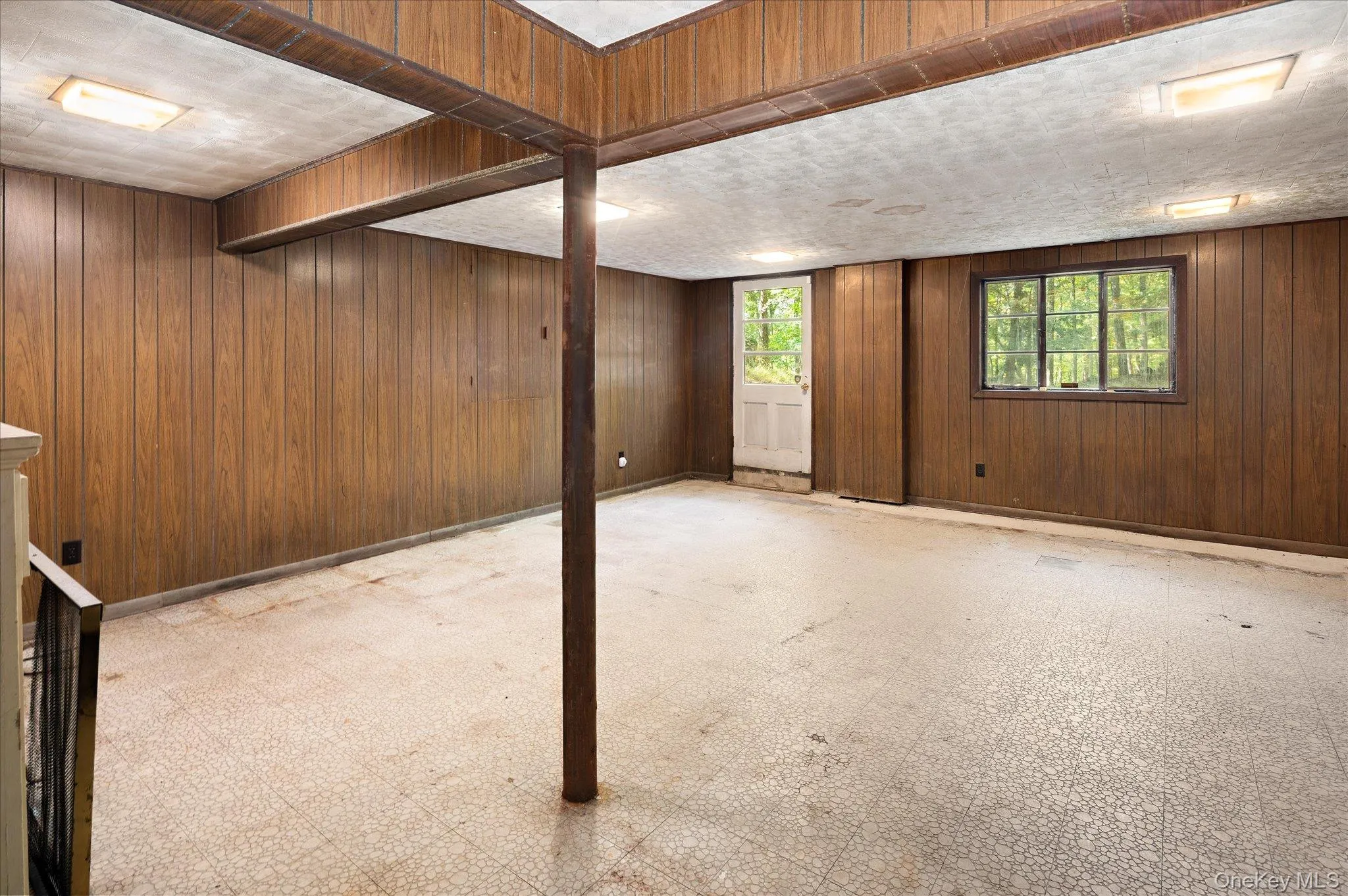 Step straight out from the lower level to the yard Step straight out from the lower level to the yard