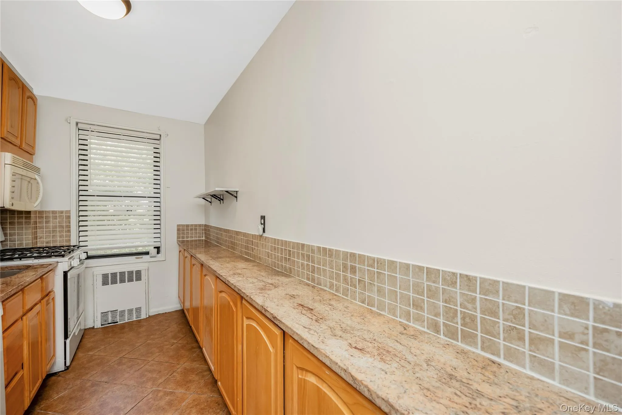 150-11 72nd Road, New York, NY, 2 Bedrooms Bedrooms, 5 Rooms Rooms,1 BathroomBathrooms,Residential,For Rent,72nd,0,1060832 150-11 72nd Road, New York, NY, 2 Bedrooms Bedrooms, 5 Rooms Rooms,1 BathroomBathrooms,Residential,For Rent,72nd,0,1060832