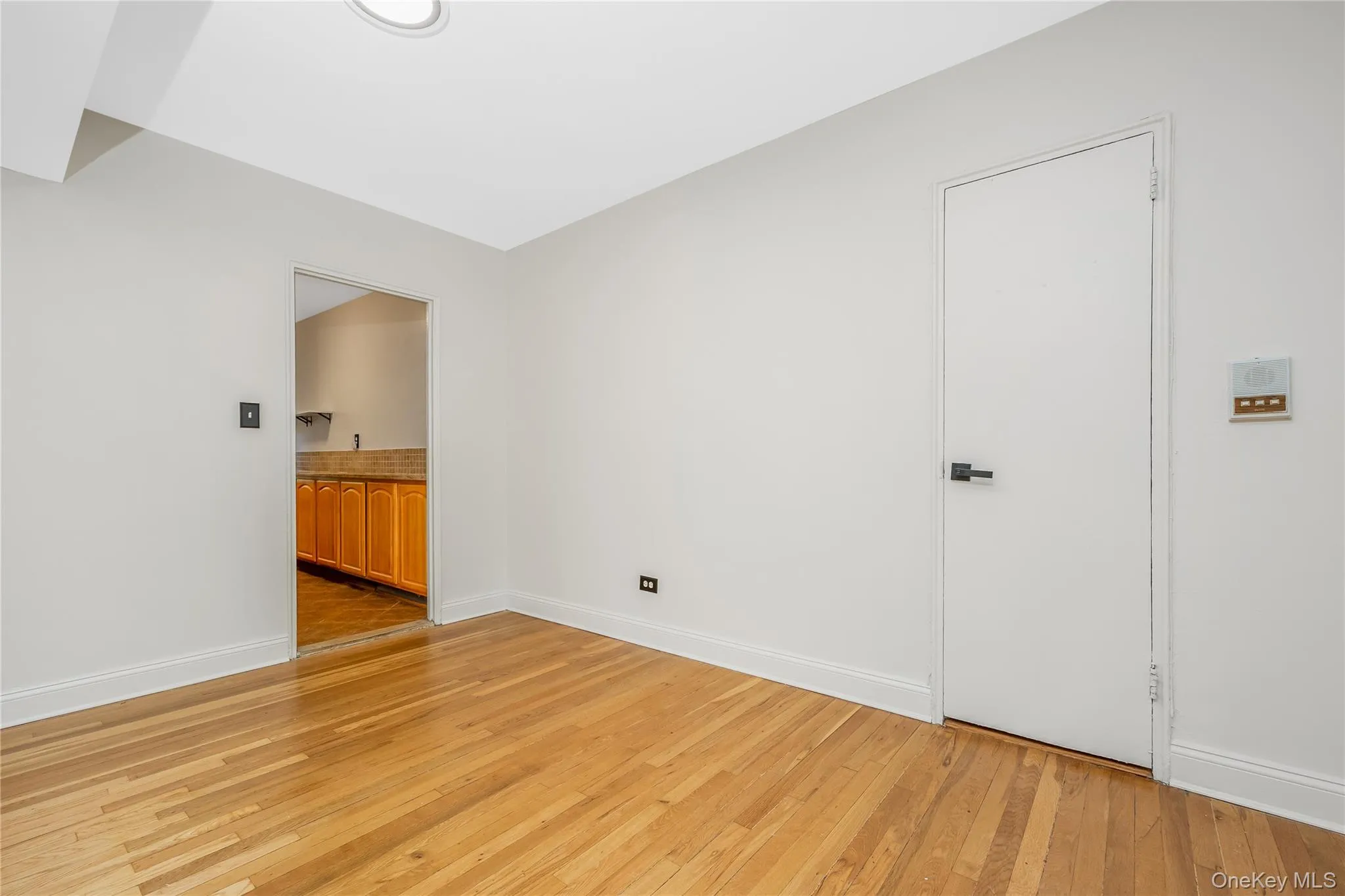150-11 72nd Road, New York, NY, 2 Bedrooms Bedrooms, 5 Rooms Rooms,1 BathroomBathrooms,Residential,For Rent,72nd,0,1060832 150-11 72nd Road, New York, NY, 2 Bedrooms Bedrooms, 5 Rooms Rooms,1 BathroomBathrooms,Residential,For Rent,72nd,0,1060832