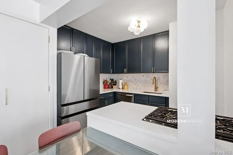474 48th Avenue, New York, NY, 2 Bedroom Bedrooms, 4 Room Rooms,1 BathroomBathrooms,Residential Lease,For Rent,48th,0,1060835 474 48th Avenue, New York, NY, 2 Bedroom Bedrooms, 4 Room Rooms,1 BathroomBathrooms,Residential Lease,For Rent,48th,0,1060835