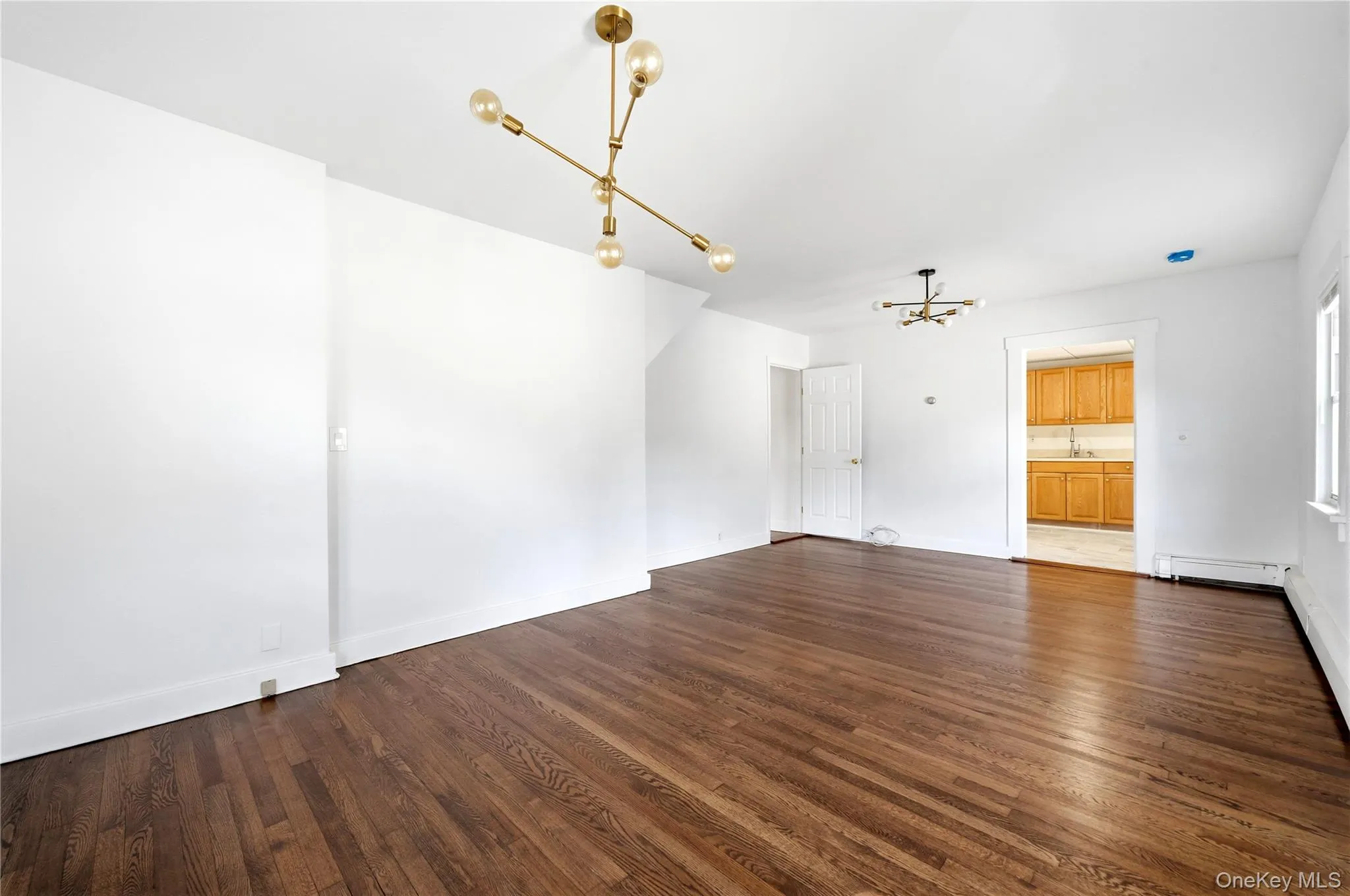 99 Wall Street, Huntington, NY, 3 Bedroom Bedrooms, 7 Room Rooms,2 BathroomBathrooms,Residential Lease,For Rent,Wall,0,1060842 99 Wall Street, Huntington, NY, 3 Bedroom Bedrooms, 7 Room Rooms,2 BathroomBathrooms,Residential Lease,For Rent,Wall,0,1060842