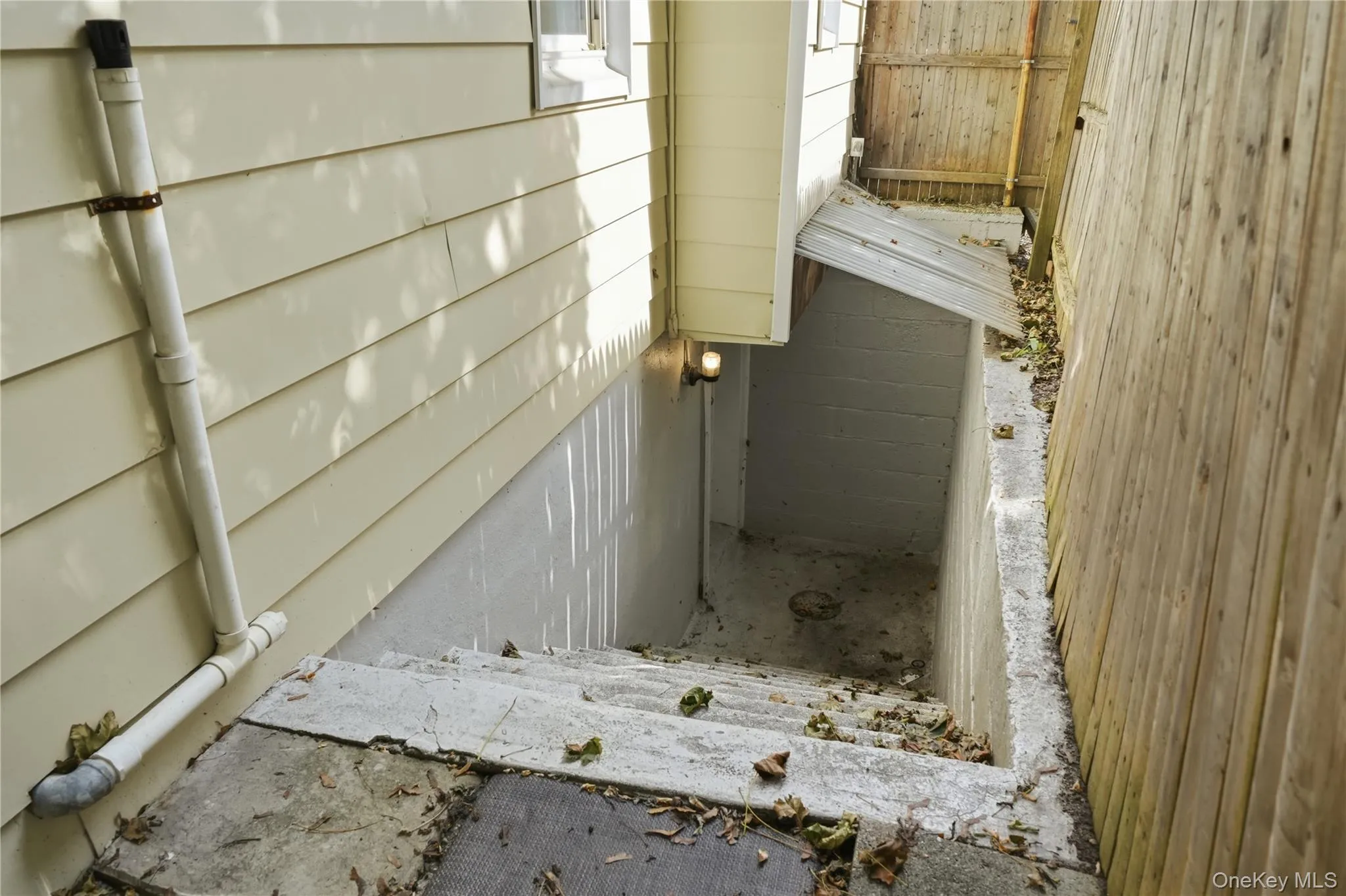 99 Wall Street, Huntington, NY, 3 Bedroom Bedrooms, 7 Room Rooms,2 BathroomBathrooms,Residential Lease,For Rent,Wall,0,1060842 99 Wall Street, Huntington, NY, 3 Bedroom Bedrooms, 7 Room Rooms,2 BathroomBathrooms,Residential Lease,For Rent,Wall,0,1060842