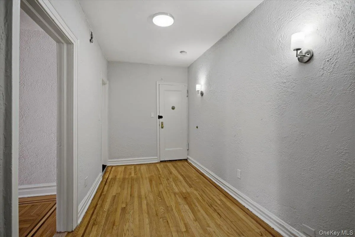 27 Central Avenue, Greenburgh, NY, 2 Bedrooms Bedrooms, 4 Rooms Rooms,1 BathroomBathrooms,Residential,For Rent,Central,0,1060843 27 Central Avenue, Greenburgh, NY, 2 Bedrooms Bedrooms, 4 Rooms Rooms,1 BathroomBathrooms,Residential,For Rent,Central,0,1060843