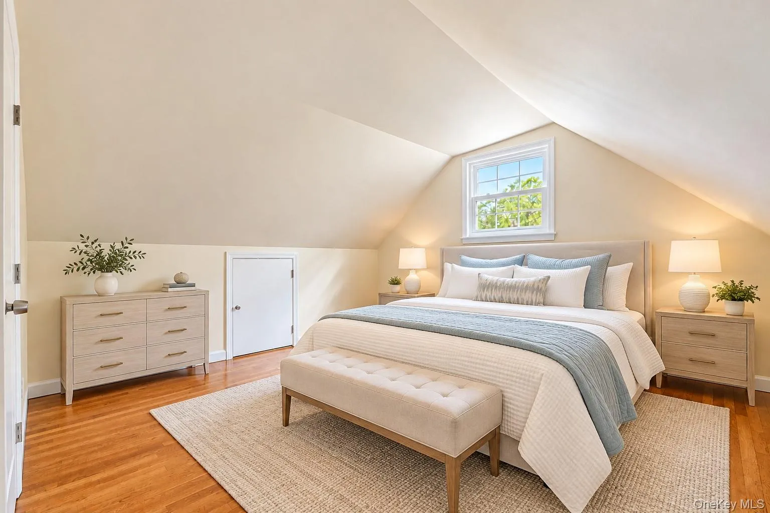 124 Officials Avenue, Islip, NY, 5 Bedrooms Bedrooms, 8 Rooms Rooms,1 BathroomBathrooms,Residential,For Rent,Officials,0,1060854 124 Officials Avenue, Islip, NY, 5 Bedrooms Bedrooms, 8 Rooms Rooms,1 BathroomBathrooms,Residential,For Rent,Officials,0,1060854