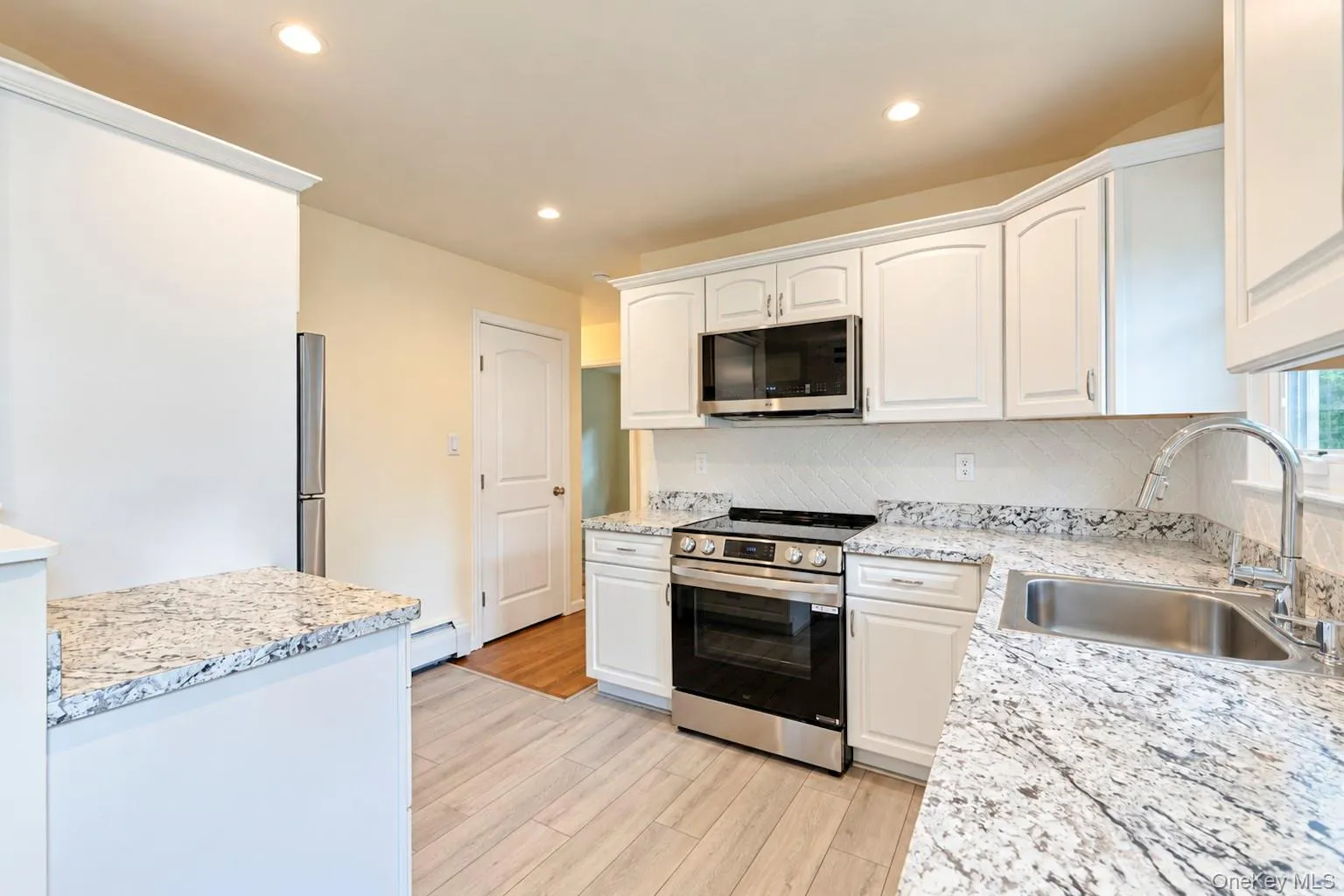 124 Officials Avenue, Islip, NY, 5 Bedrooms Bedrooms, 8 Rooms Rooms,1 BathroomBathrooms,Residential,For Rent,Officials,0,1060854 124 Officials Avenue, Islip, NY, 5 Bedrooms Bedrooms, 8 Rooms Rooms,1 BathroomBathrooms,Residential,For Rent,Officials,0,1060854