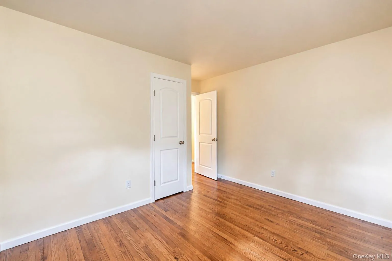 124 Officials Avenue, Islip, NY, 5 Bedrooms Bedrooms, 8 Rooms Rooms,1 BathroomBathrooms,Residential,For Rent,Officials,0,1060854 124 Officials Avenue, Islip, NY, 5 Bedrooms Bedrooms, 8 Rooms Rooms,1 BathroomBathrooms,Residential,For Rent,Officials,0,1060854