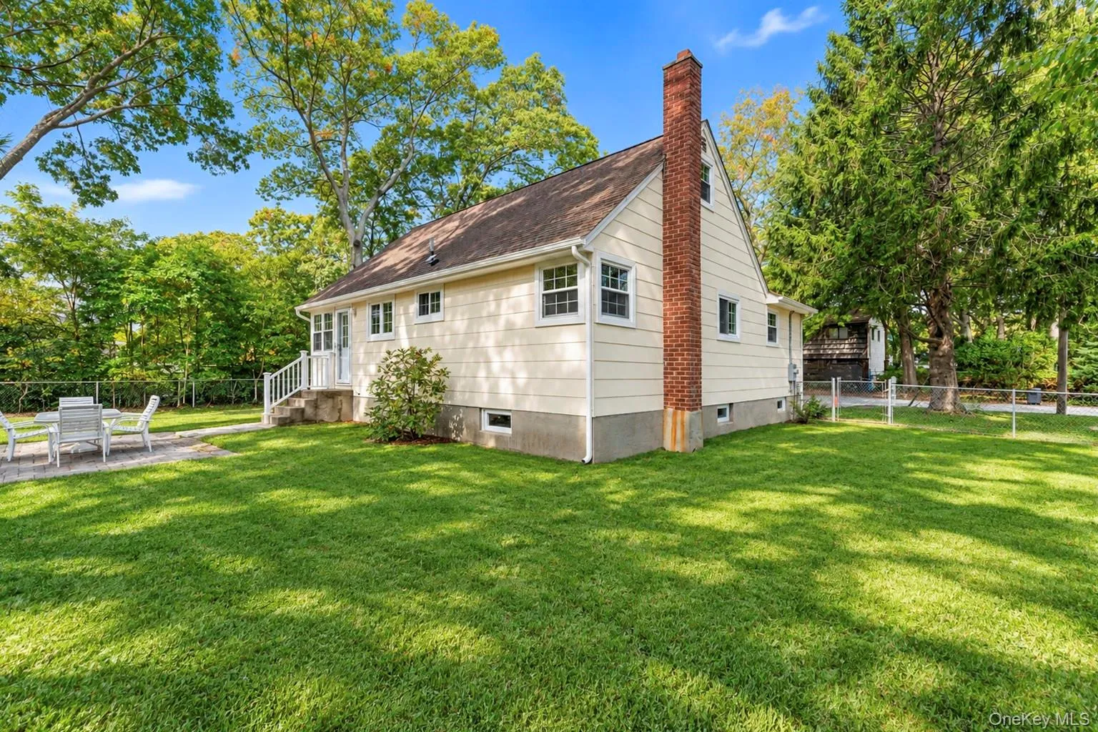 124 Officials Avenue, Islip, NY, 5 Bedrooms Bedrooms, 8 Rooms Rooms,1 BathroomBathrooms,Residential,For Rent,Officials,0,1060854 124 Officials Avenue, Islip, NY, 5 Bedrooms Bedrooms, 8 Rooms Rooms,1 BathroomBathrooms,Residential,For Rent,Officials,0,1060854