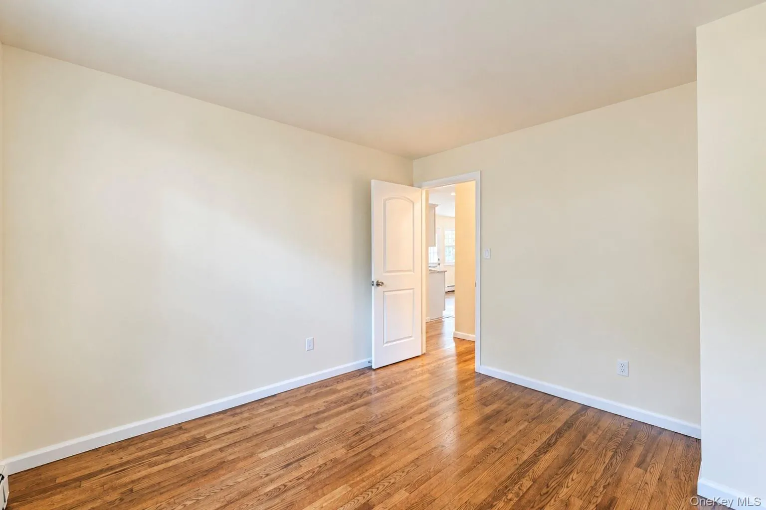 124 Officials Avenue, Islip, NY, 5 Bedrooms Bedrooms, 8 Rooms Rooms,1 BathroomBathrooms,Residential,For Rent,Officials,0,1060854 124 Officials Avenue, Islip, NY, 5 Bedrooms Bedrooms, 8 Rooms Rooms,1 BathroomBathrooms,Residential,For Rent,Officials,0,1060854