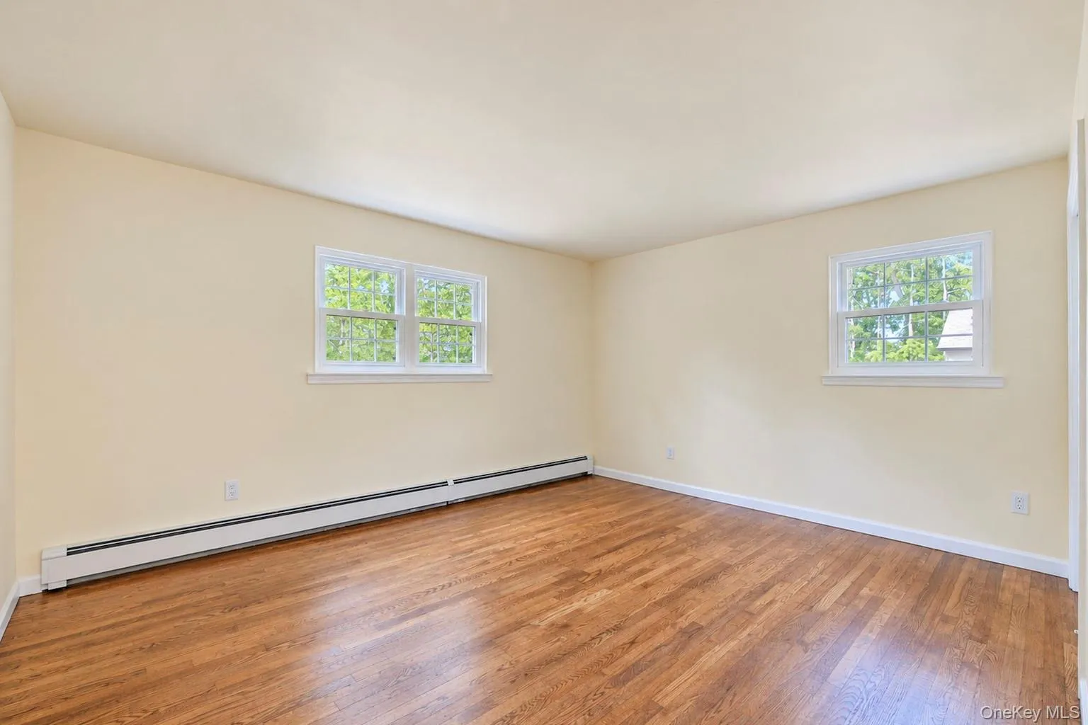 124 Officials Avenue, Islip, NY, 5 Bedrooms Bedrooms, 8 Rooms Rooms,1 BathroomBathrooms,Residential,For Rent,Officials,0,1060854 124 Officials Avenue, Islip, NY, 5 Bedrooms Bedrooms, 8 Rooms Rooms,1 BathroomBathrooms,Residential,For Rent,Officials,0,1060854