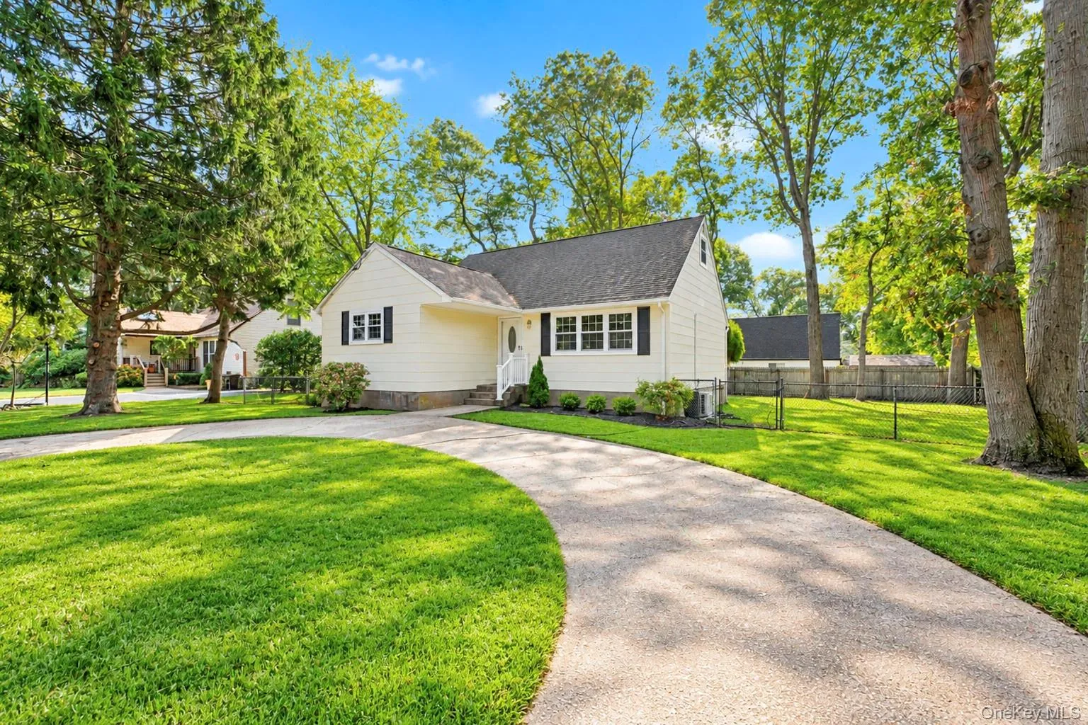 124 Officials Avenue, Islip, NY, 5 Bedrooms Bedrooms, 8 Rooms Rooms,1 BathroomBathrooms,Residential,For Rent,Officials,0,1060854 124 Officials Avenue, Islip, NY, 5 Bedrooms Bedrooms, 8 Rooms Rooms,1 BathroomBathrooms,Residential,For Rent,Officials,0,1060854
