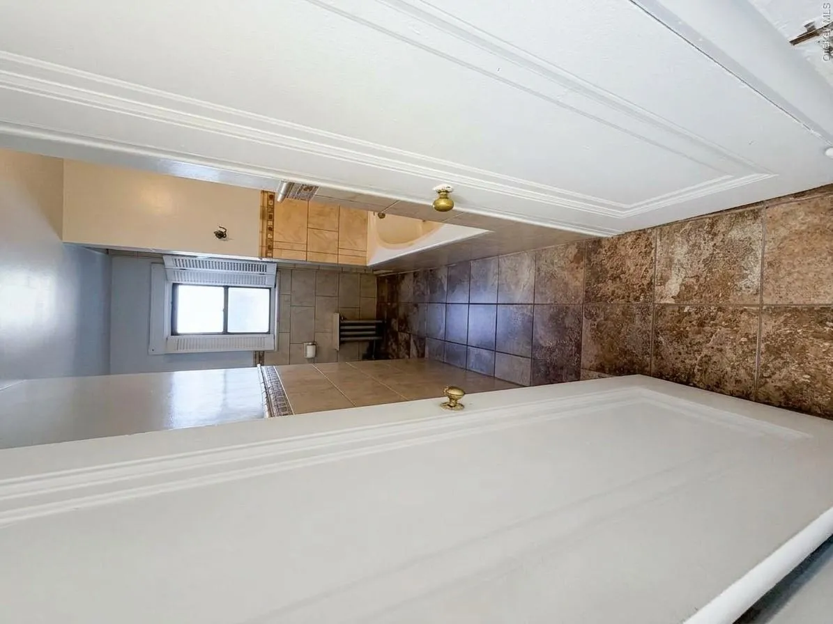 5226 73, New York, NY, 3 Bedroom Bedrooms, 5 Room Rooms,1 BathroomBathrooms,Residential Lease,For Rent,73,0,1060858 5226 73, New York, NY, 3 Bedroom Bedrooms, 5 Room Rooms,1 BathroomBathrooms,Residential Lease,For Rent,73,0,1060858