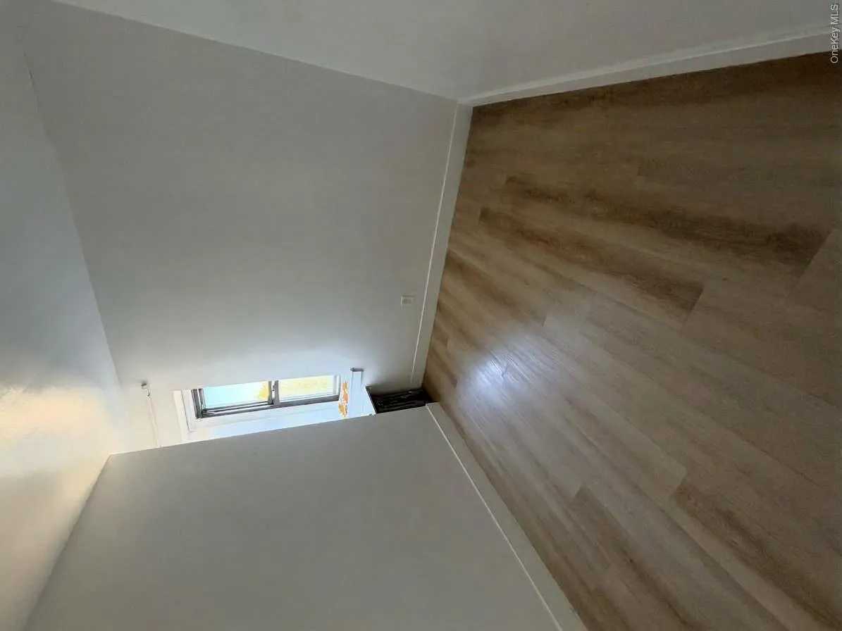 5226 73, New York, NY, 3 Bedroom Bedrooms, 5 Room Rooms,1 BathroomBathrooms,Residential Lease,For Rent,73,0,1060858 5226 73, New York, NY, 3 Bedroom Bedrooms, 5 Room Rooms,1 BathroomBathrooms,Residential Lease,For Rent,73,0,1060858