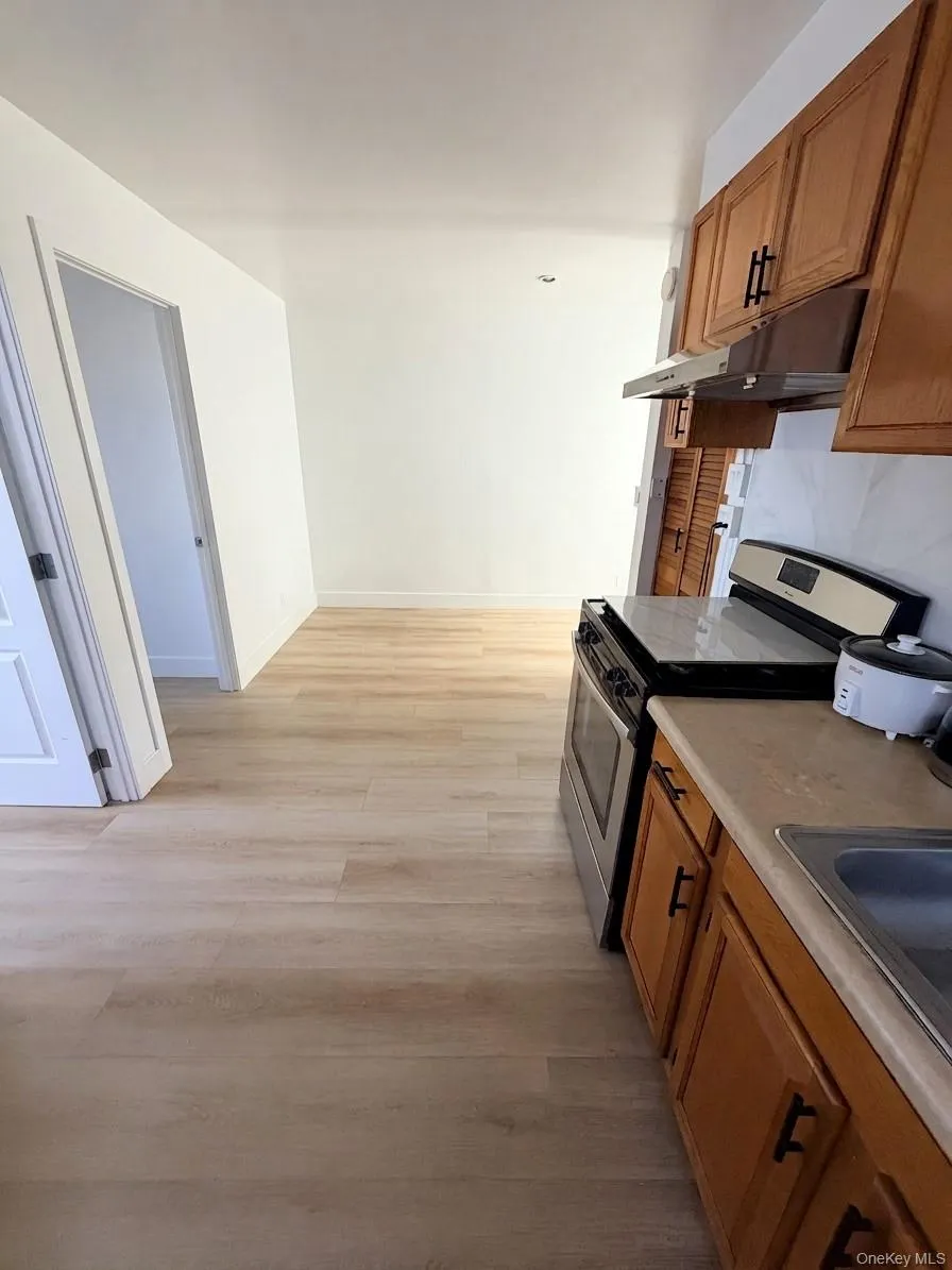 5226 73, New York, NY, 3 Bedroom Bedrooms, 5 Room Rooms,1 BathroomBathrooms,Residential Lease,For Rent,73,0,1060858 5226 73, New York, NY, 3 Bedroom Bedrooms, 5 Room Rooms,1 BathroomBathrooms,Residential Lease,For Rent,73,0,1060858