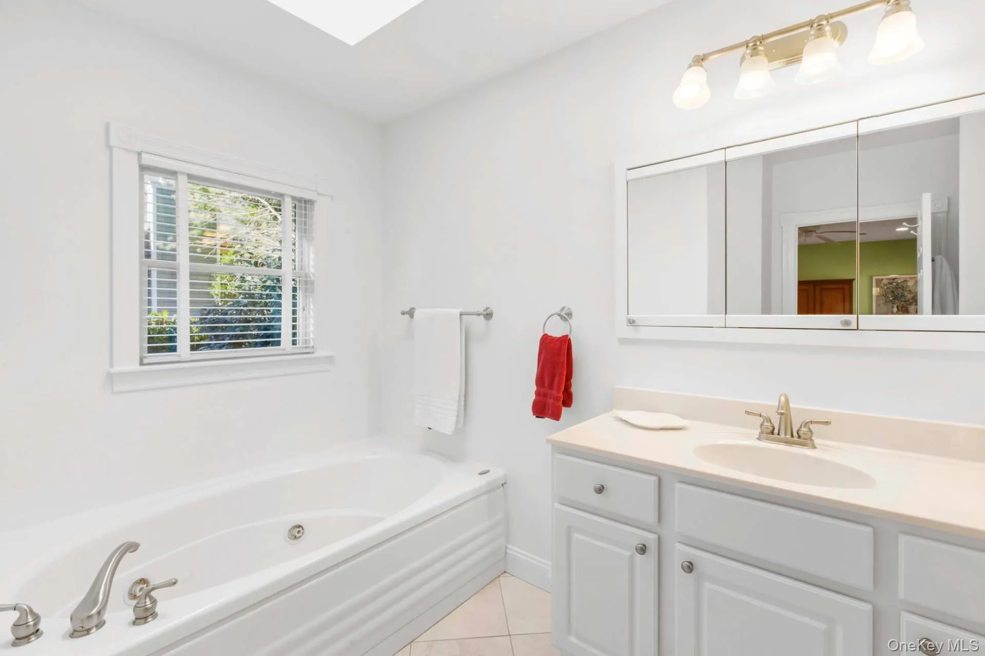 235 Norfolk Drive, East Hampton, NY, 4 Bedrooms Bedrooms, 7 Rooms Rooms,3 BathroomsBathrooms,Residential,For Rent,Norfolk,0,1060863 235 Norfolk Drive, East Hampton, NY, 4 Bedrooms Bedrooms, 7 Rooms Rooms,3 BathroomsBathrooms,Residential,For Rent,Norfolk,0,1060863