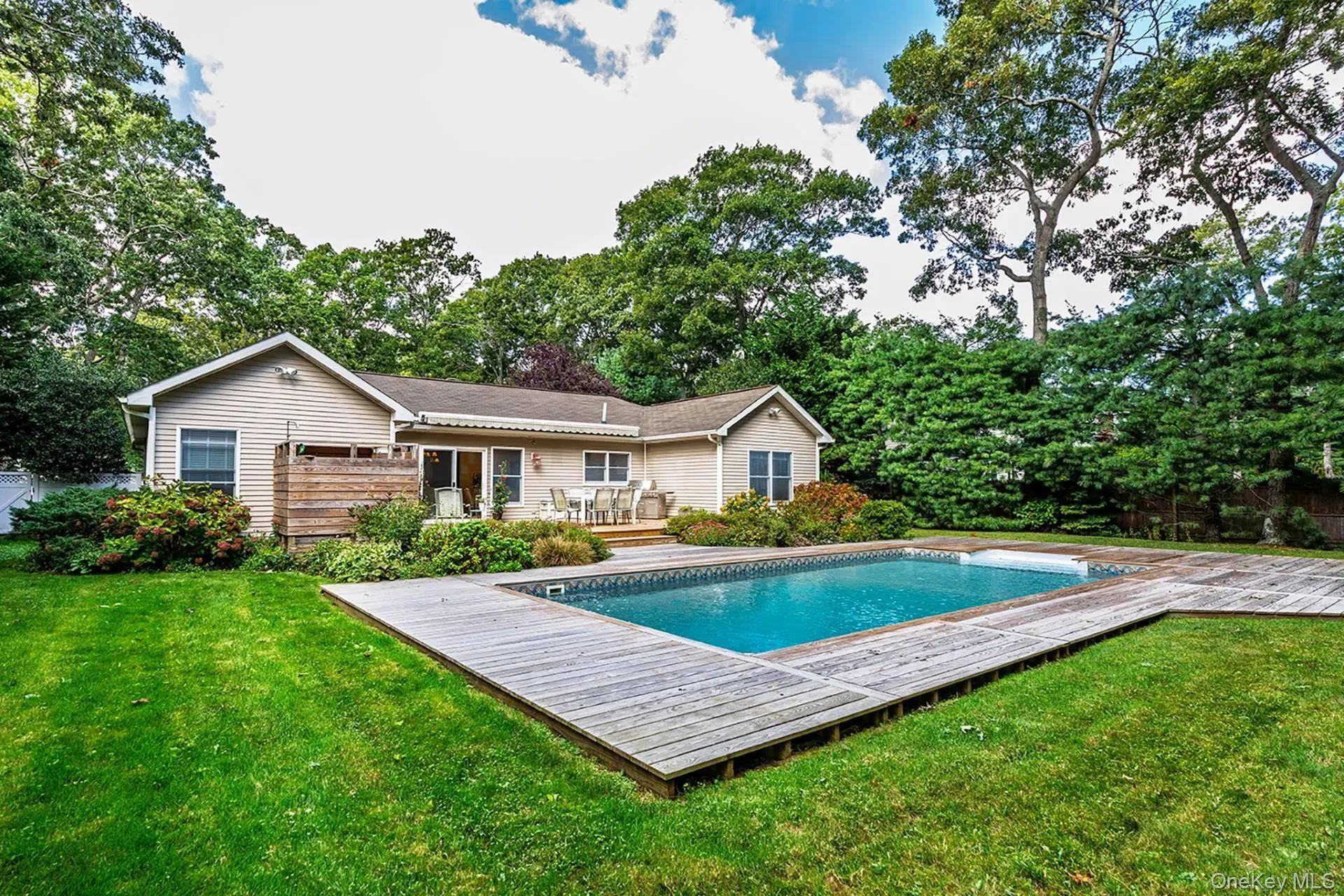 235 Norfolk Drive, East Hampton, NY, 4 Bedrooms Bedrooms, 7 Rooms Rooms,3 BathroomsBathrooms,Residential,For Rent,Norfolk,0,1060863 235 Norfolk Drive, East Hampton, NY, 4 Bedrooms Bedrooms, 7 Rooms Rooms,3 BathroomsBathrooms,Residential,For Rent,Norfolk,0,1060863