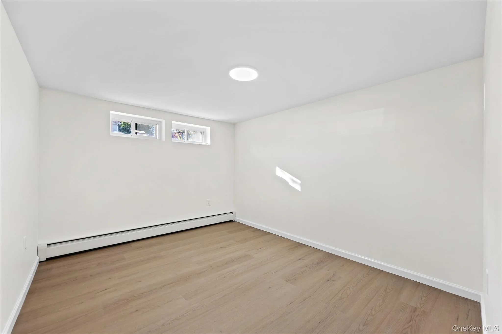 39 Deer Path Lane, Oyster Bay, NY, 3 Bedrooms Bedrooms, 6 Rooms Rooms,3 BathroomsBathrooms,Residential Lease,For Rent,Deer Path,0,1060870 39 Deer Path Lane, Oyster Bay, NY, 3 Bedrooms Bedrooms, 6 Rooms Rooms,3 BathroomsBathrooms,Residential Lease,For Rent,Deer Path,0,1060870