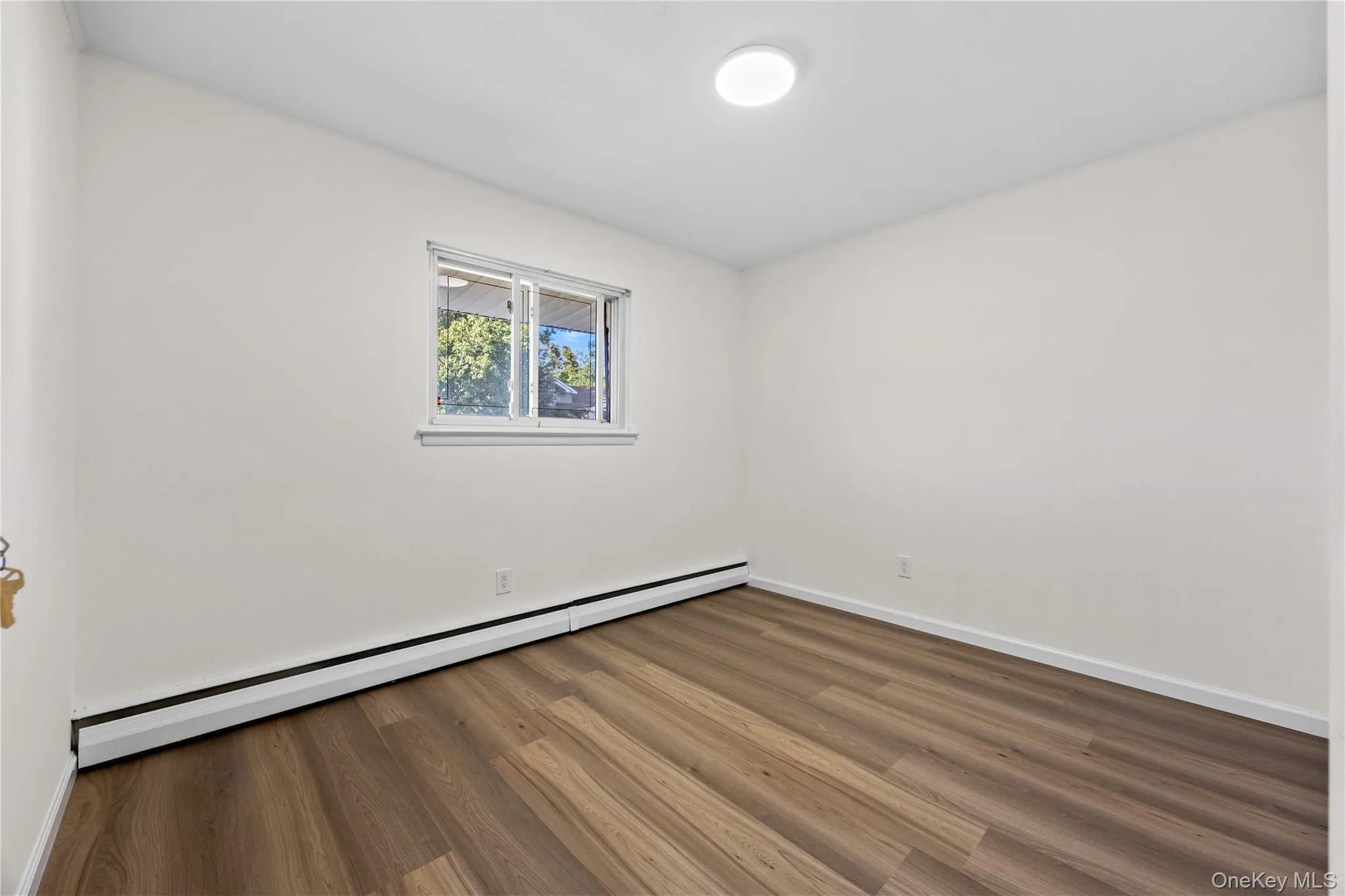 39 Deer Path Lane, Oyster Bay, NY, 3 Bedrooms Bedrooms, 6 Rooms Rooms,3 BathroomsBathrooms,Residential Lease,For Rent,Deer Path,0,1060870 39 Deer Path Lane, Oyster Bay, NY, 3 Bedrooms Bedrooms, 6 Rooms Rooms,3 BathroomsBathrooms,Residential Lease,For Rent,Deer Path,0,1060870