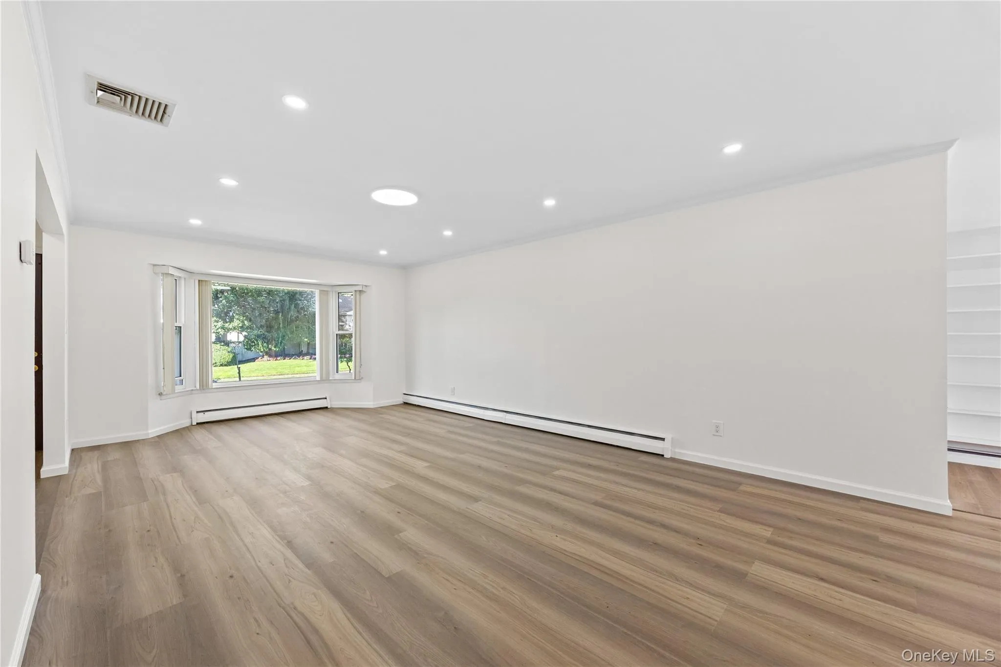 39 Deer Path Lane, Oyster Bay, NY, 3 Bedrooms Bedrooms, 6 Rooms Rooms,3 BathroomsBathrooms,Residential Lease,For Rent,Deer Path,0,1060870 39 Deer Path Lane, Oyster Bay, NY, 3 Bedrooms Bedrooms, 6 Rooms Rooms,3 BathroomsBathrooms,Residential Lease,For Rent,Deer Path,0,1060870