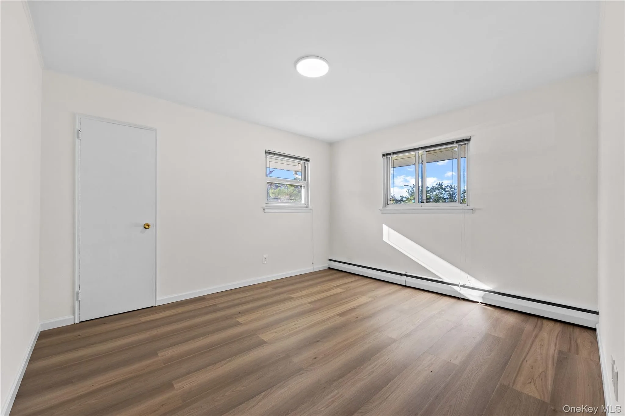 39 Deer Path Lane, Oyster Bay, NY, 3 Bedrooms Bedrooms, 6 Rooms Rooms,3 BathroomsBathrooms,Residential Lease,For Rent,Deer Path,0,1060870 39 Deer Path Lane, Oyster Bay, NY, 3 Bedrooms Bedrooms, 6 Rooms Rooms,3 BathroomsBathrooms,Residential Lease,For Rent,Deer Path,0,1060870