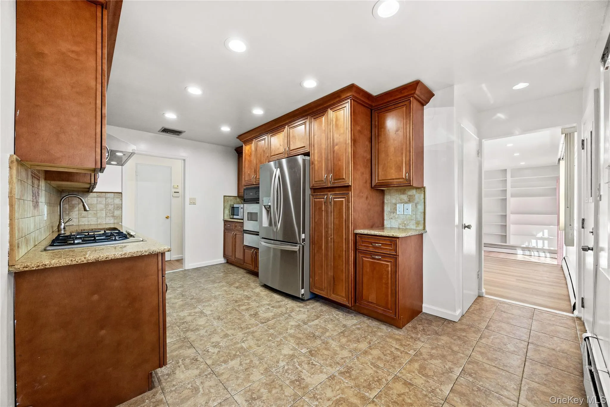 39 Deer Path Lane, Oyster Bay, NY, 3 Bedrooms Bedrooms, 6 Rooms Rooms,3 BathroomsBathrooms,Residential Lease,For Rent,Deer Path,0,1060870 39 Deer Path Lane, Oyster Bay, NY, 3 Bedrooms Bedrooms, 6 Rooms Rooms,3 BathroomsBathrooms,Residential Lease,For Rent,Deer Path,0,1060870
