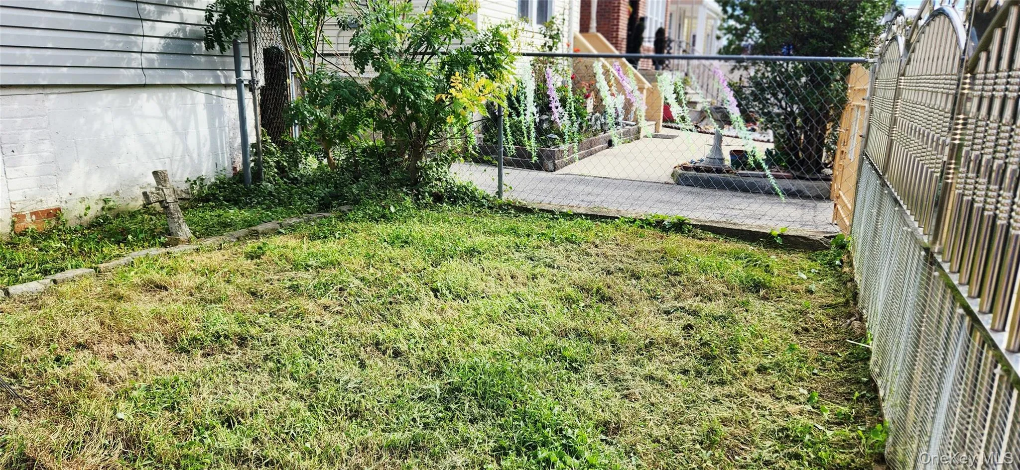 1522 Lurting Avenue, New York, NY, 6 Bedrooms Bedrooms, 10 Rooms Rooms,2 BathroomsBathrooms,Residential,For Rent,Lurting,0,1060872 1522 Lurting Avenue, New York, NY, 6 Bedrooms Bedrooms, 10 Rooms Rooms,2 BathroomsBathrooms,Residential,For Rent,Lurting,0,1060872