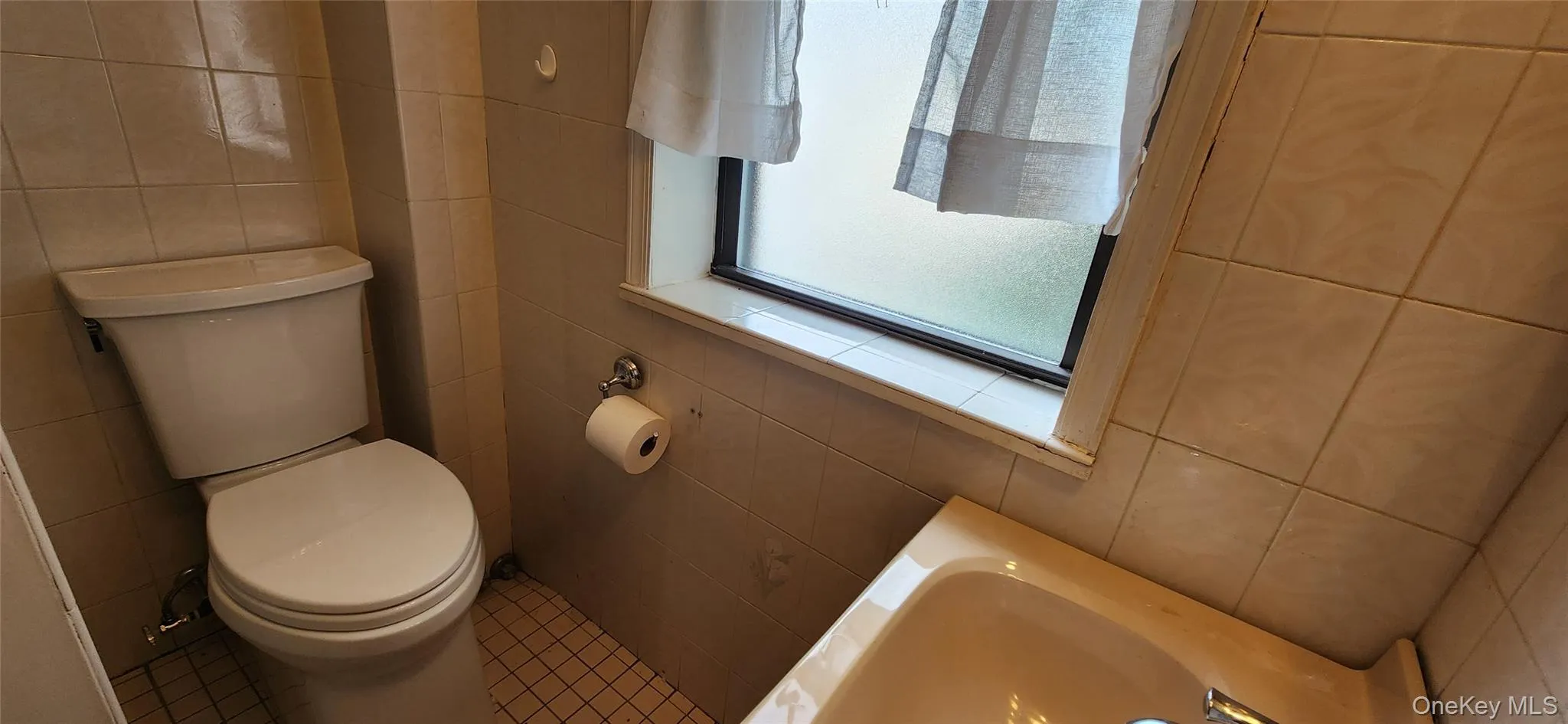 1522 Lurting Avenue, New York, NY, 6 Bedrooms Bedrooms, 10 Rooms Rooms,2 BathroomsBathrooms,Residential,For Rent,Lurting,0,1060872 1522 Lurting Avenue, New York, NY, 6 Bedrooms Bedrooms, 10 Rooms Rooms,2 BathroomsBathrooms,Residential,For Rent,Lurting,0,1060872