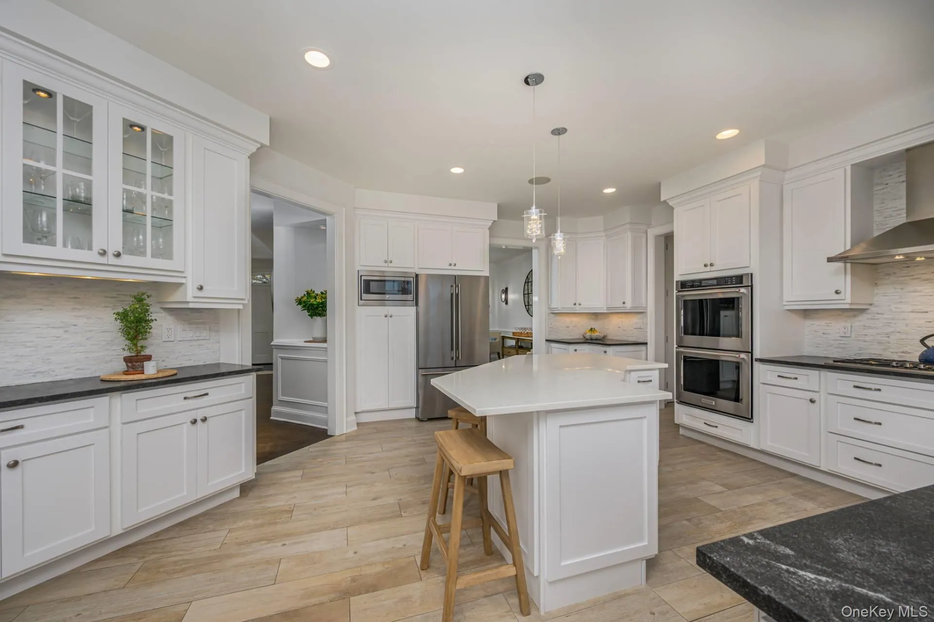 9 Millfarm Lane, Southampton, NY, 4 Bedrooms Bedrooms, 9 Rooms Rooms,5 BathroomsBathrooms,Residential,For Rent,Millfarm,0,1060873 9 Millfarm Lane, Southampton, NY, 4 Bedrooms Bedrooms, 9 Rooms Rooms,5 BathroomsBathrooms,Residential,For Rent,Millfarm,0,1060873