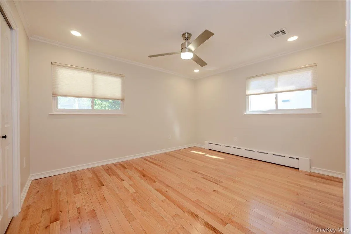 146 Saint Marks Place, Oyster Bay, NY, 3 Bedroom Bedrooms, 7 Room Rooms,1 BathroomBathrooms,Residential Lease,For Rent,Saint Marks,0,1060876 146 Saint Marks Place, Oyster Bay, NY, 3 Bedroom Bedrooms, 7 Room Rooms,1 BathroomBathrooms,Residential Lease,For Rent,Saint Marks,0,1060876