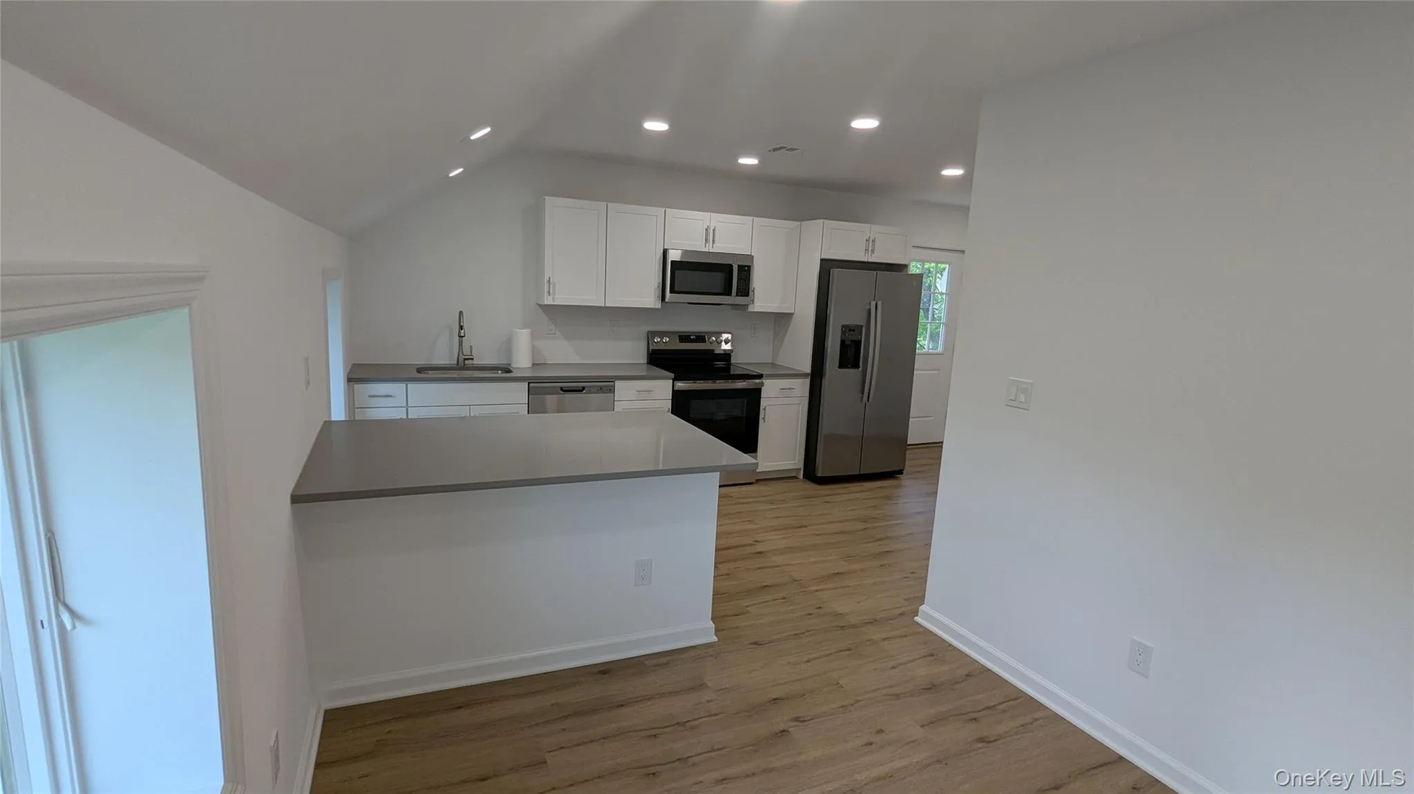 7 Lisa Drive, Tuxedo, NY, 2 Bedroom Bedrooms, 6 Room Rooms,2 BathroomBathrooms,Residential Lease,For Rent,Lisa,0,1060881 7 Lisa Drive, Tuxedo, NY, 2 Bedroom Bedrooms, 6 Room Rooms,2 BathroomBathrooms,Residential Lease,For Rent,Lisa,0,1060881